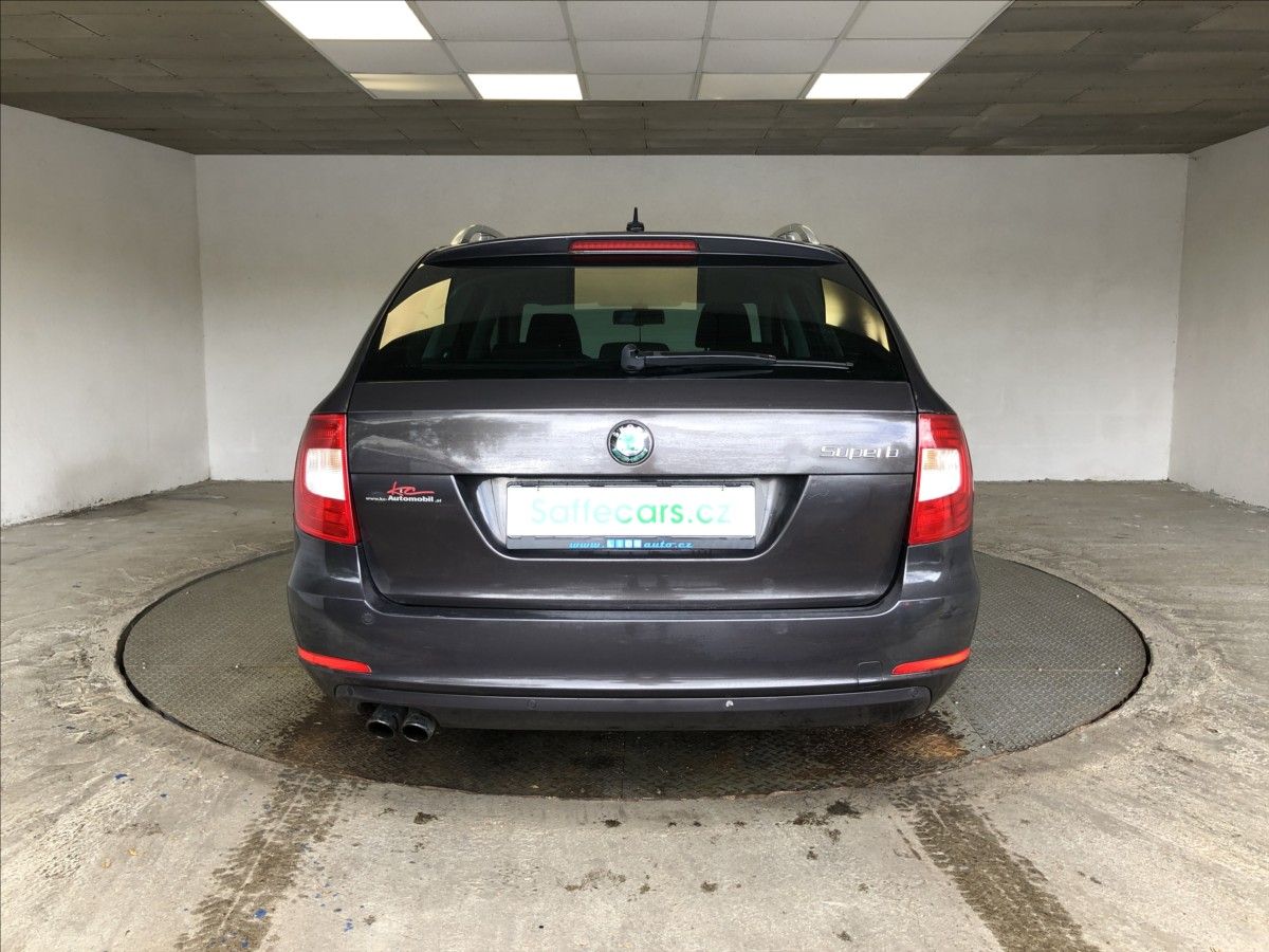Škoda Superb, 2,0 TDI - fotka 6