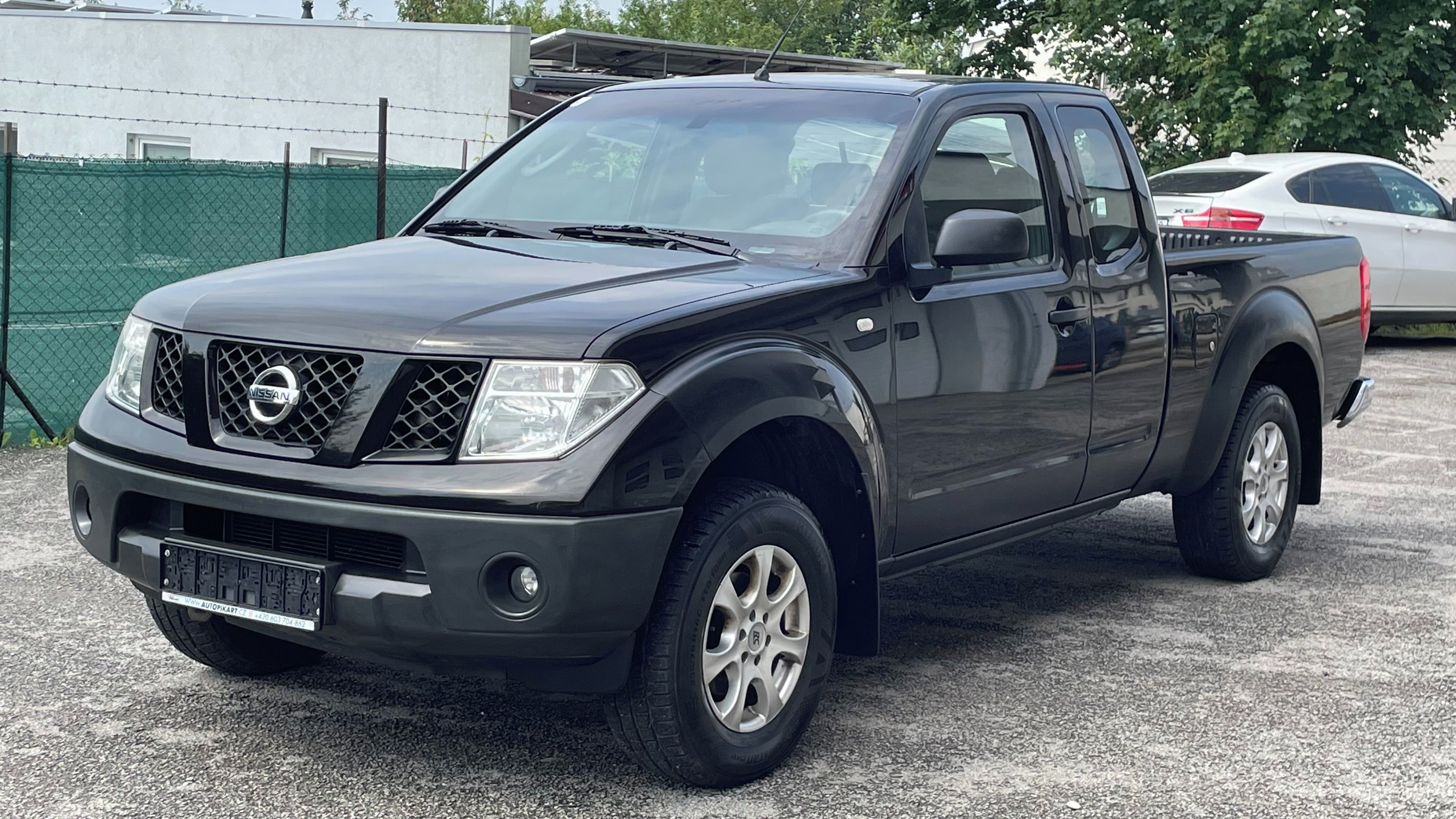 Nissan Navara, 2,5dci 128kW - fotka 3