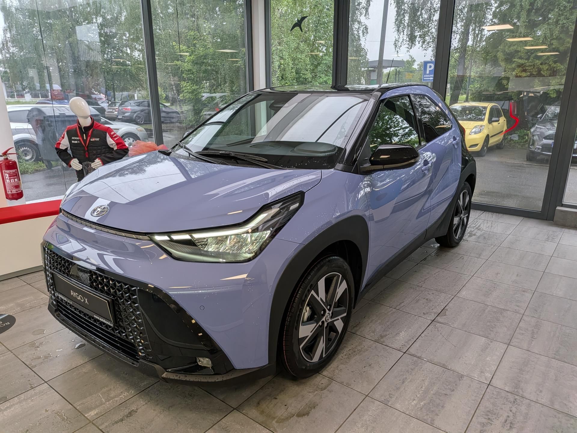 Toyota Aygo, 1.5 HEV, 116K, Style Smart - fotka 3