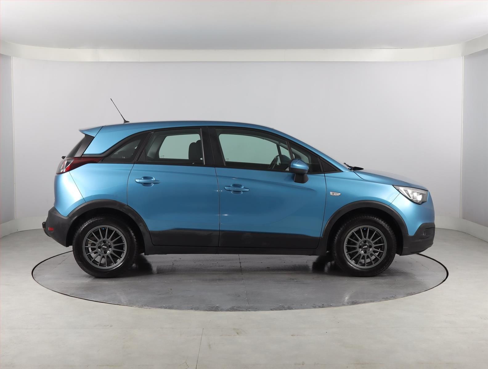 Opel Crossland, 1.2 Turbo, Tempomat - fotka 6