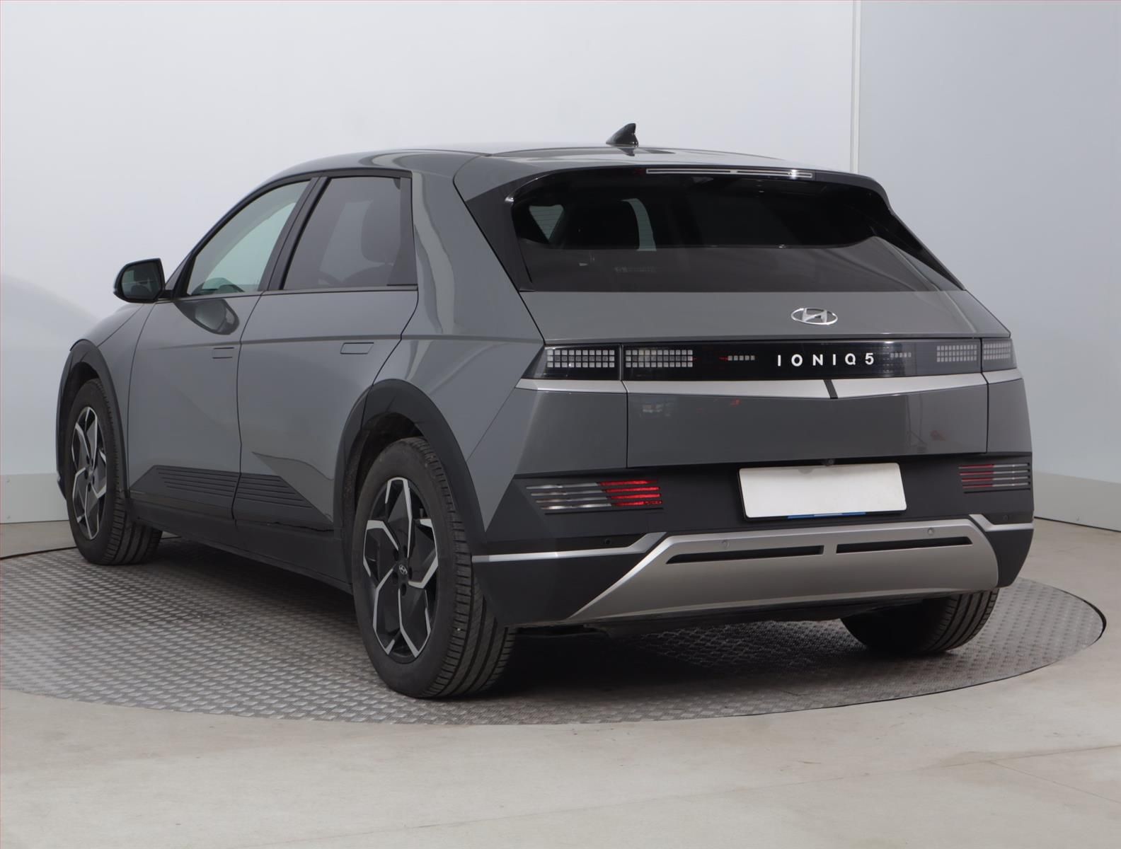 Hyundai Ioniq 5, Eco, SoH 100%, Automat, Kůže - fotka 4