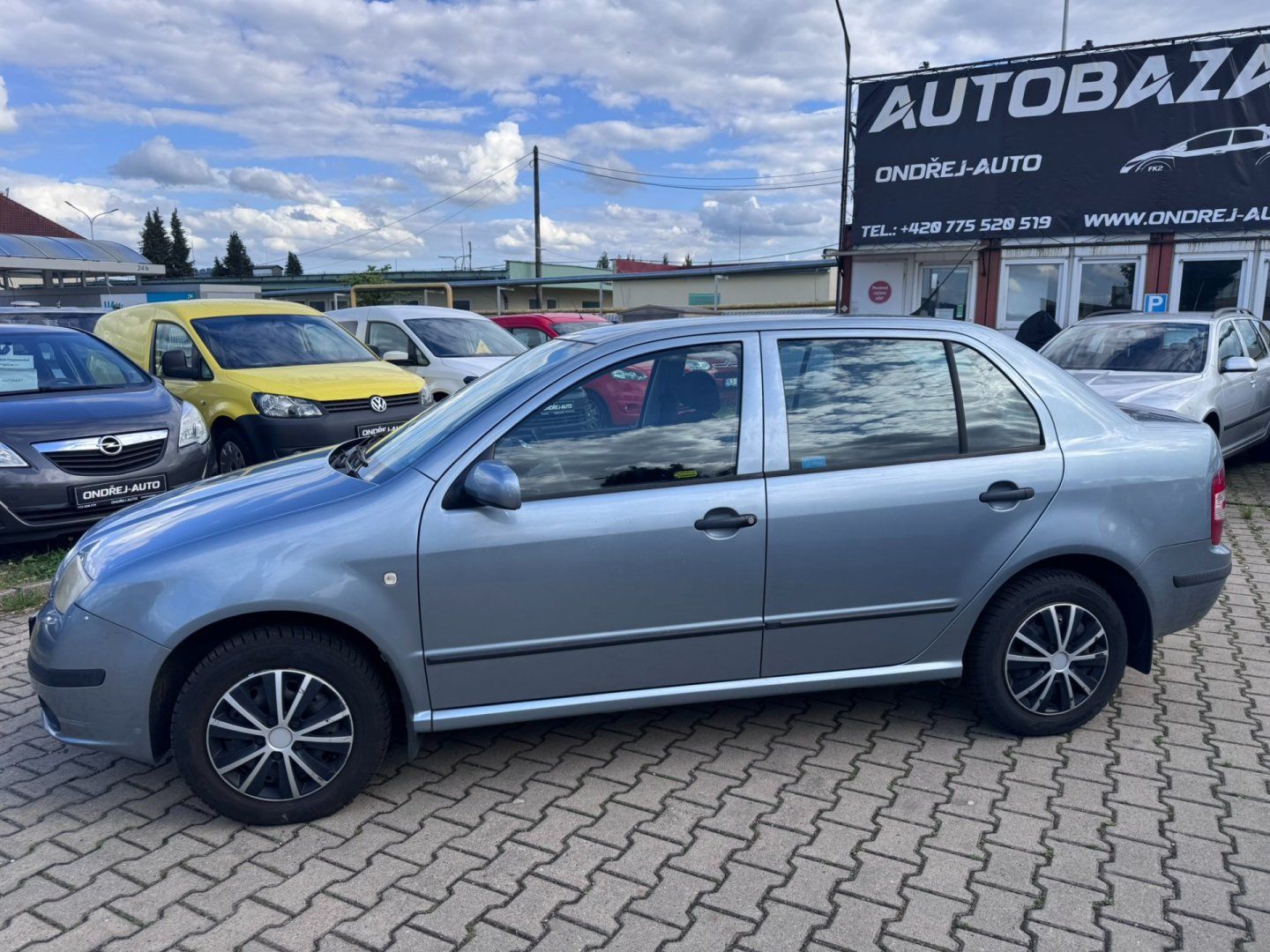 Škoda Fabia, 1,2 HTP 47 KW TAŽNÉ 2X PNEU - fotka 3