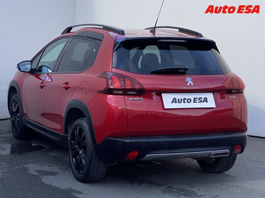 Peugeot 2008, 1.2 PT,GT Line,navi - fotka 6