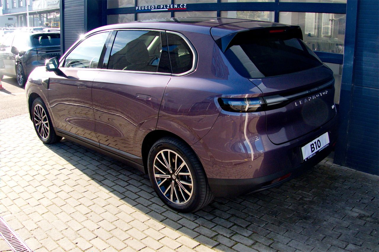 Leapmotor B10, Design Hybrid EV - fotka 3