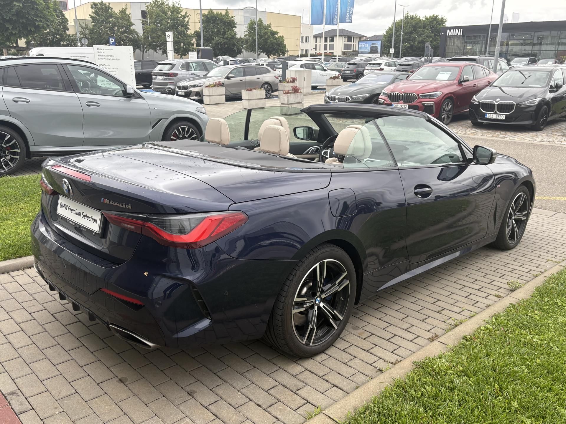 BMW Řada 4, M440d xDrive Convertible - fotka 3