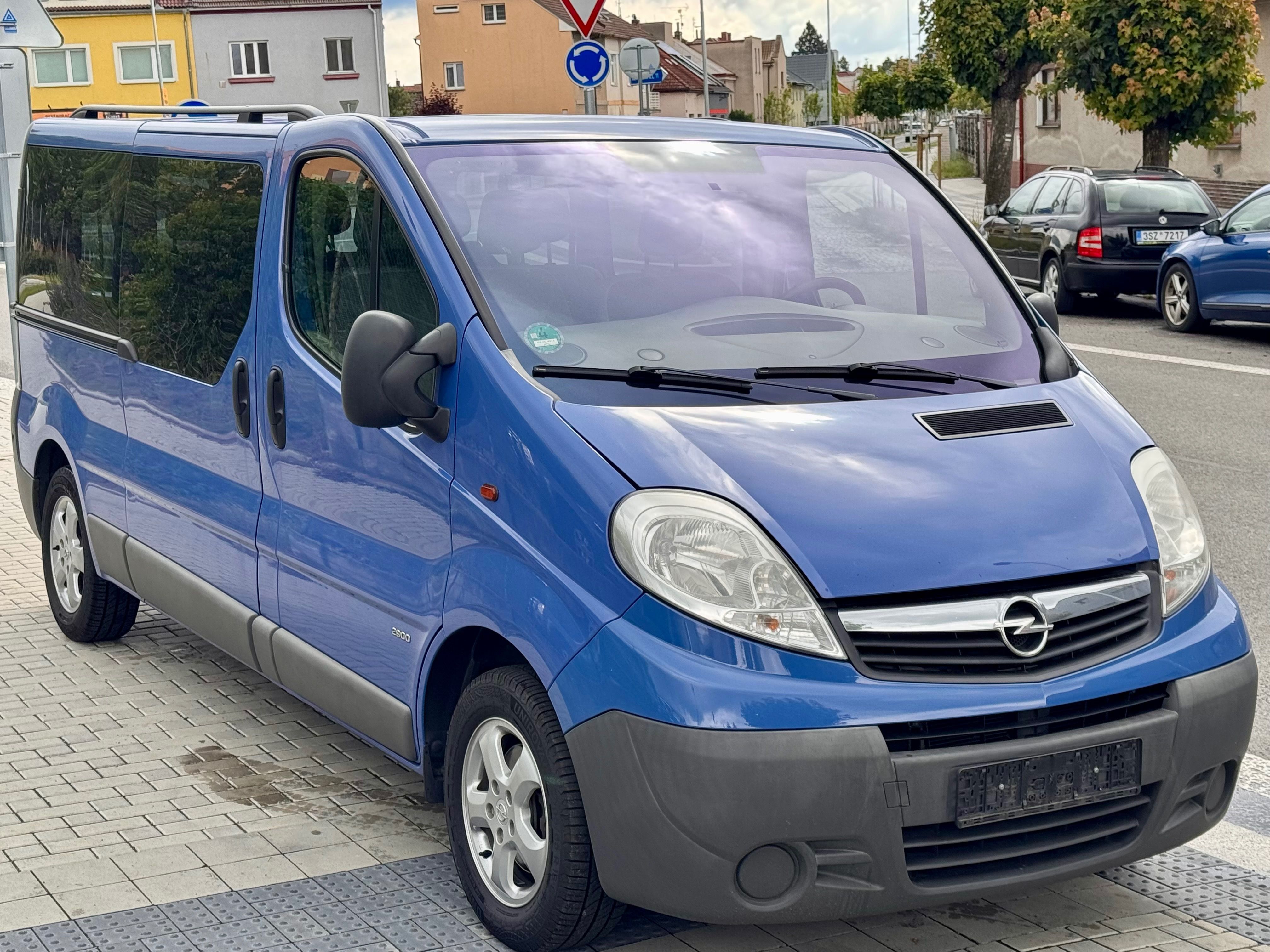 Opel Vivaro, 2.0,9MÍST,1.MAJ,SERVIS.KN,L2H1 - fotka 3