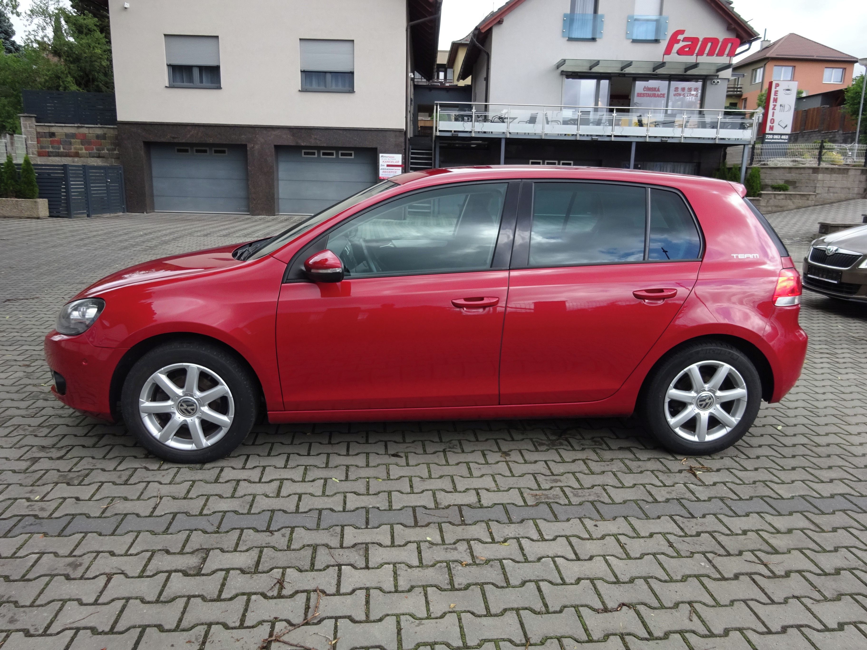 Volkswagen Golf, 1.2TSi 77kW.Comfort. Sv.kniha - fotka 4