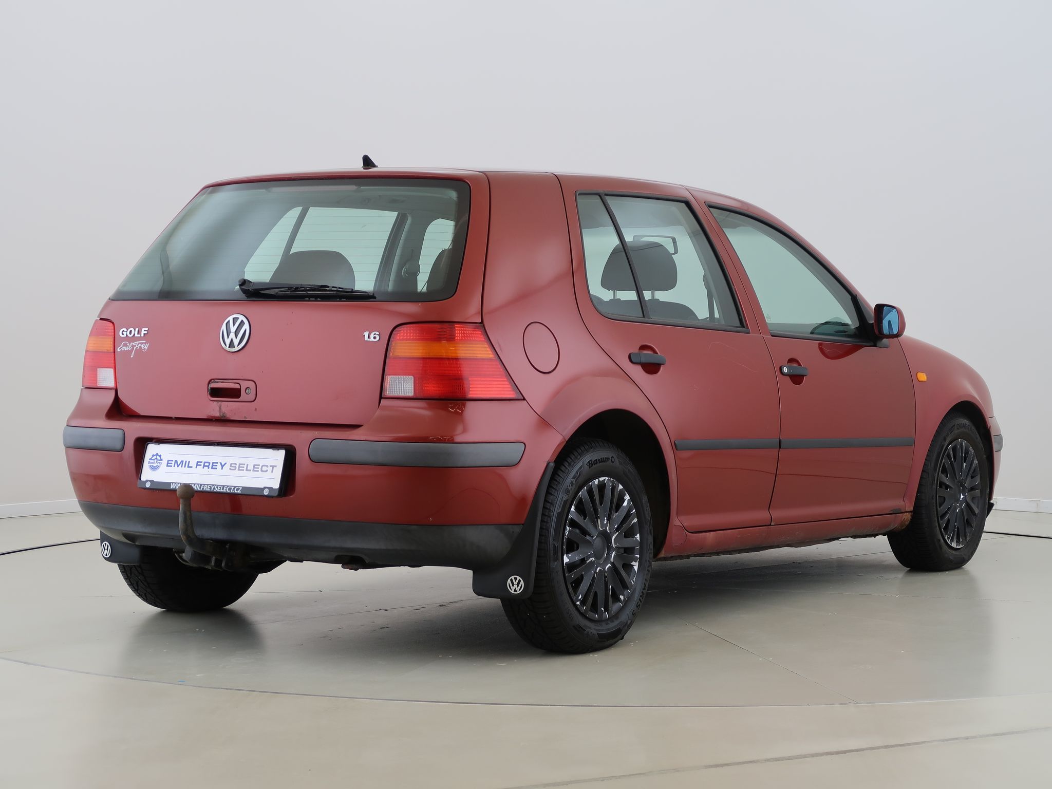 Volkswagen Golf, 1.6,74kW,Manuál,AC,Tažné - fotka 5
