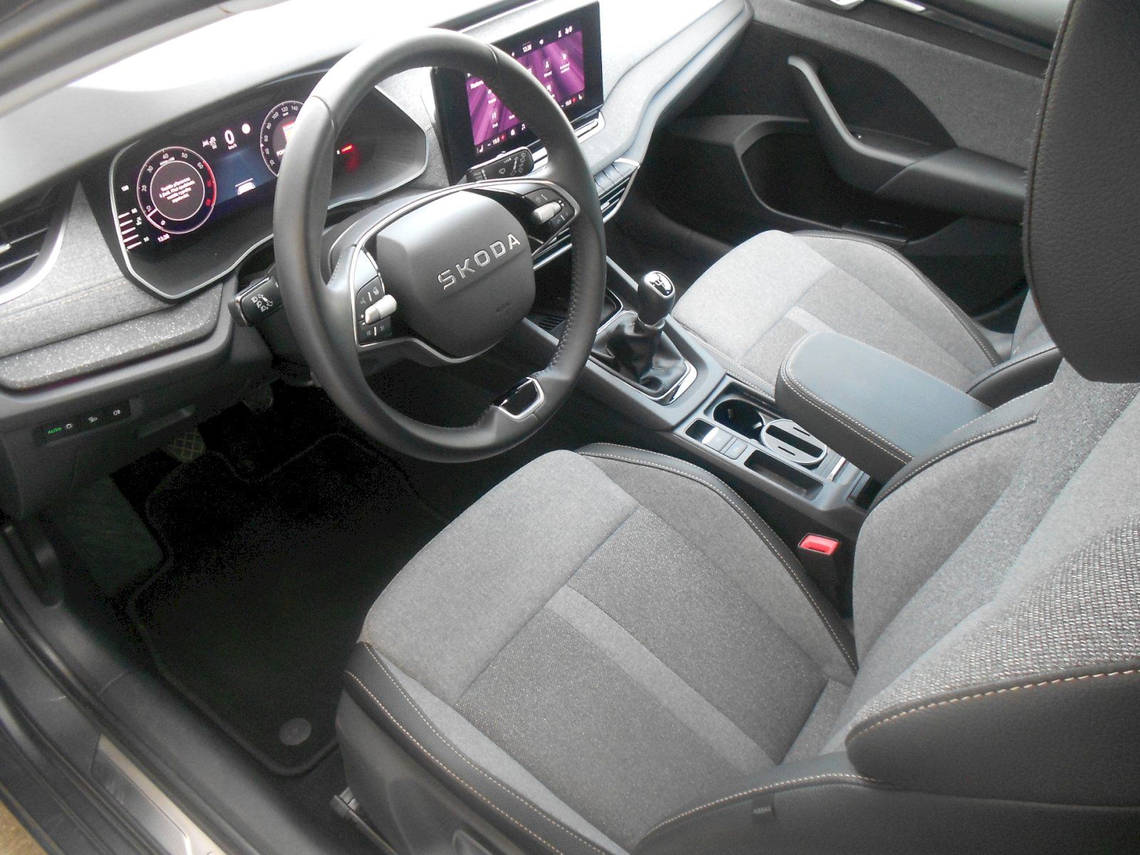 Škoda Octavia, IV 1.5 TSI - 110 kW, Top Selec - fotka 5