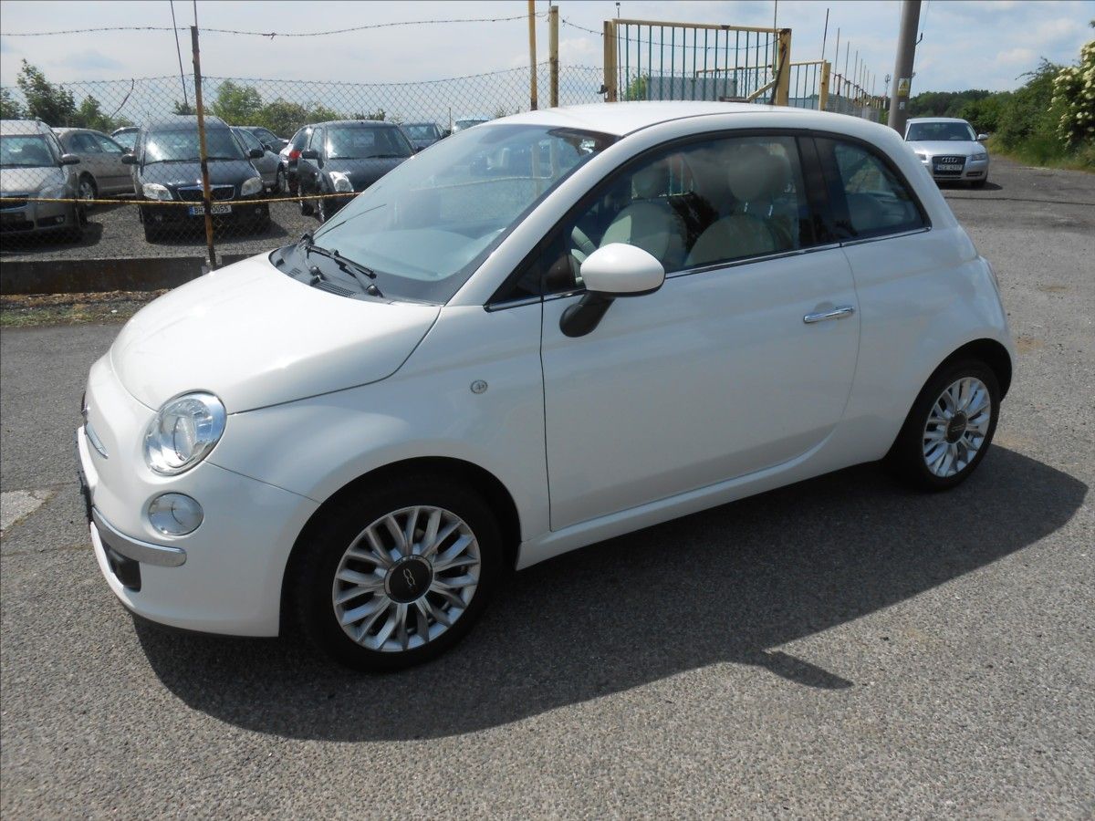 Fiat 500, 1,3 51 kW KLIMA Historie