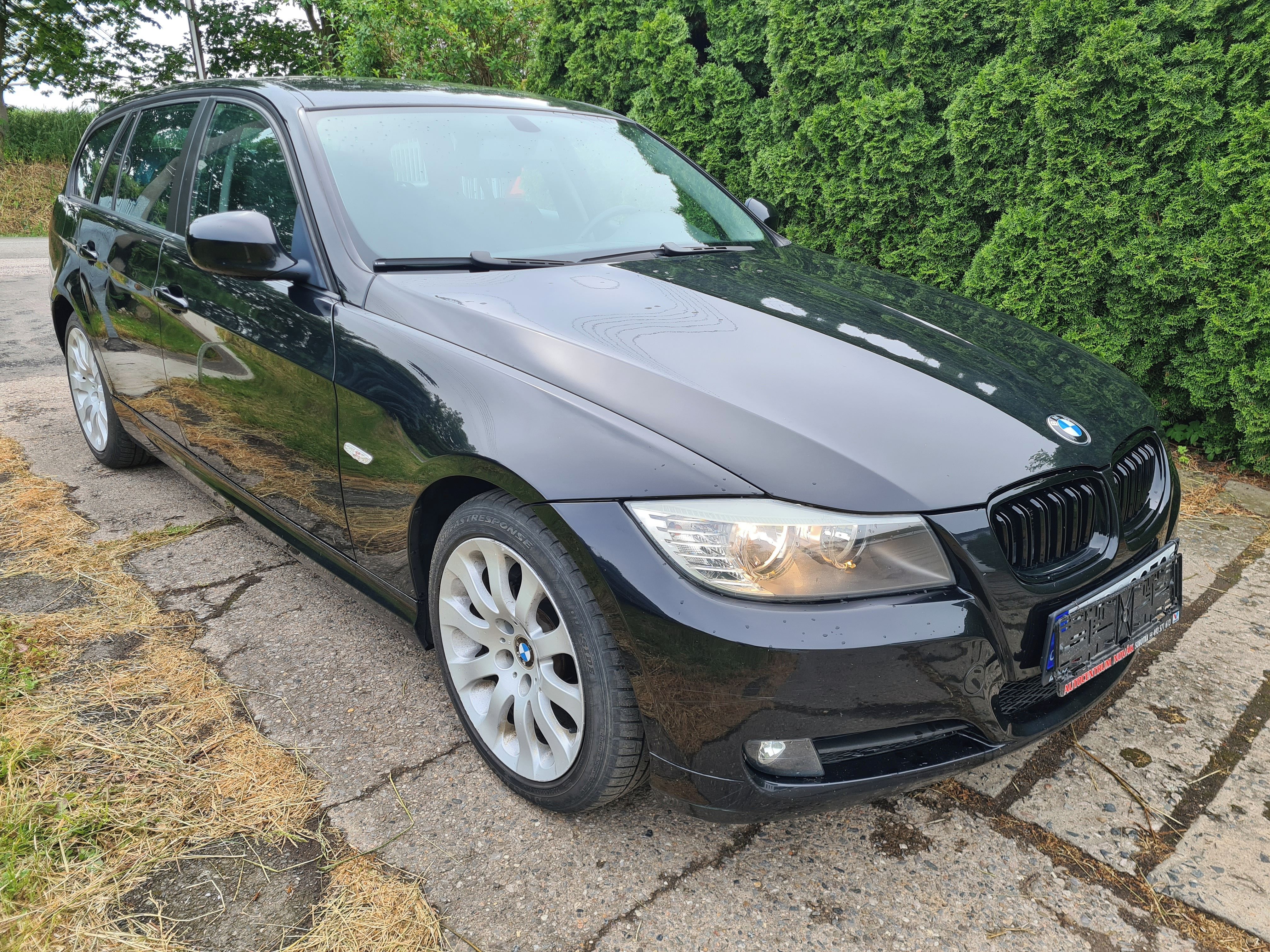 BMW Řada 3, 320d E91_130 kW Facelift - fotka 4