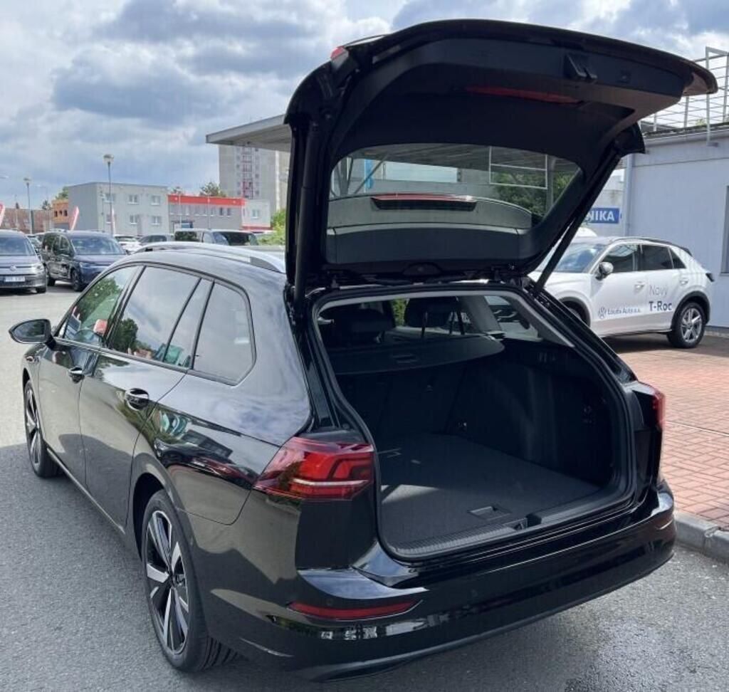 Volkswagen Golf, Variant People 1,5 eTS 85 kW - fotka 4