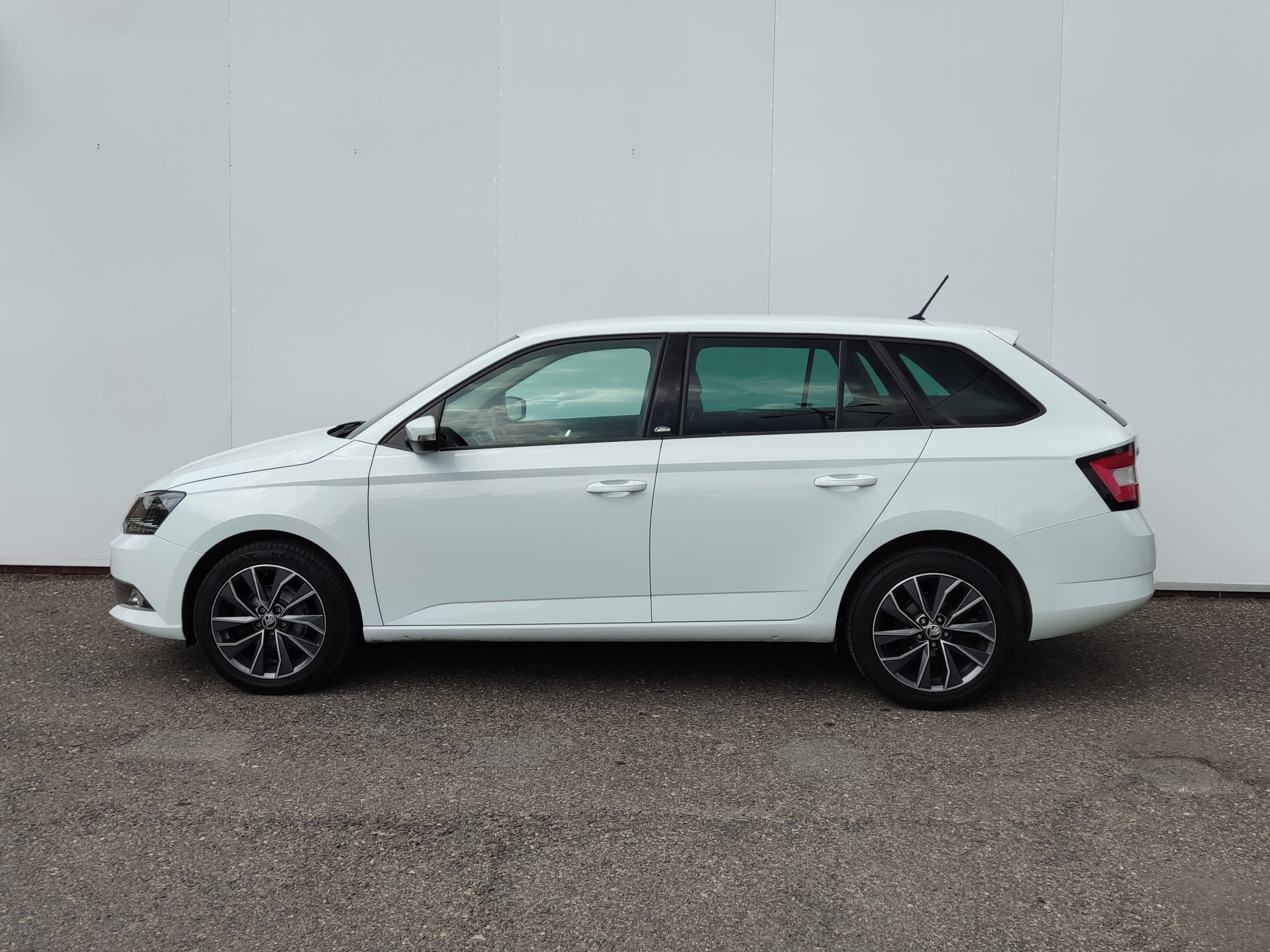 Škoda Fabia, Combi 1.2 TSI 66 kW Edition - fotka 3