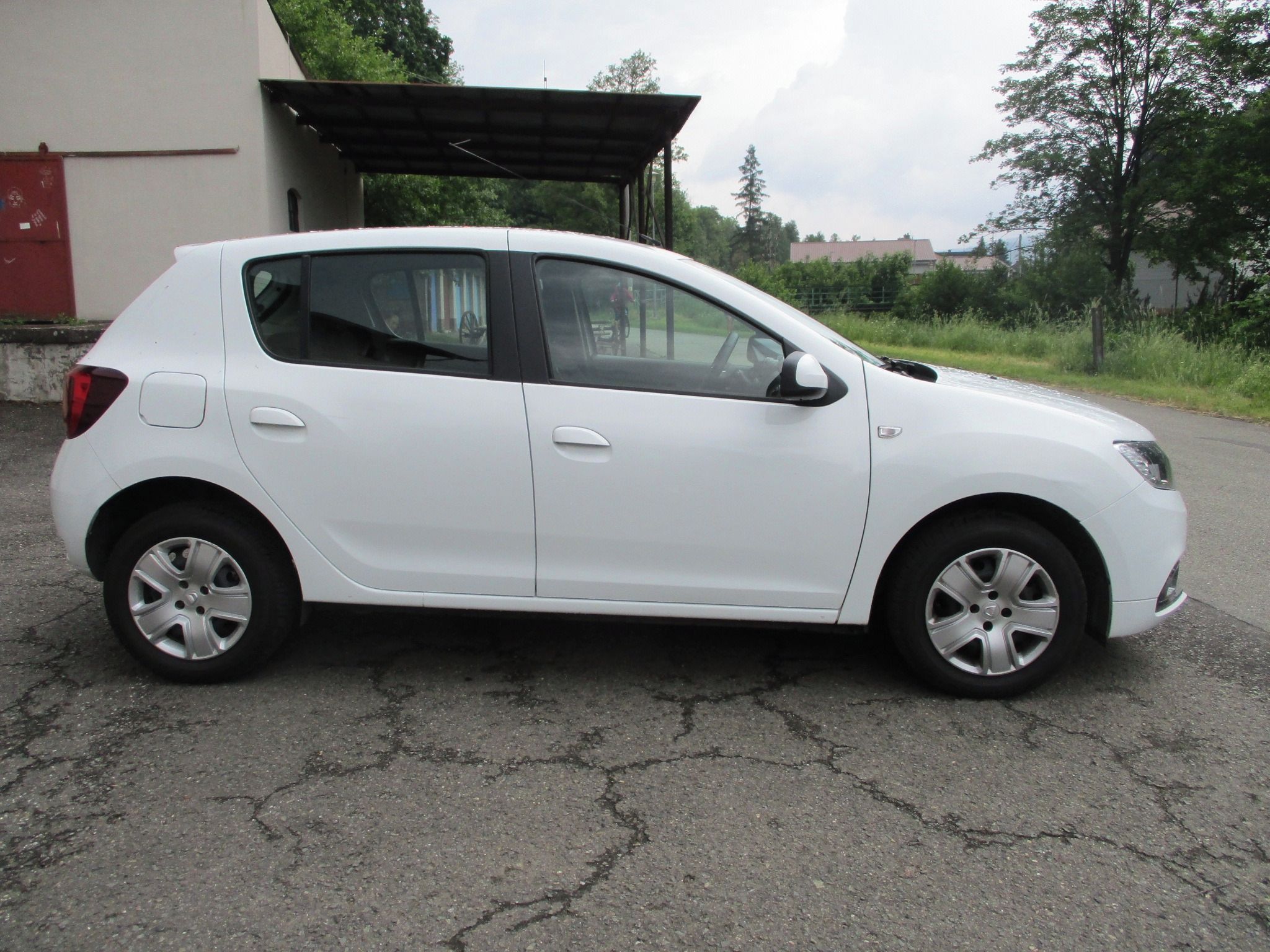 Dacia Sandero, 1.0 i - nové STK - fotka 6