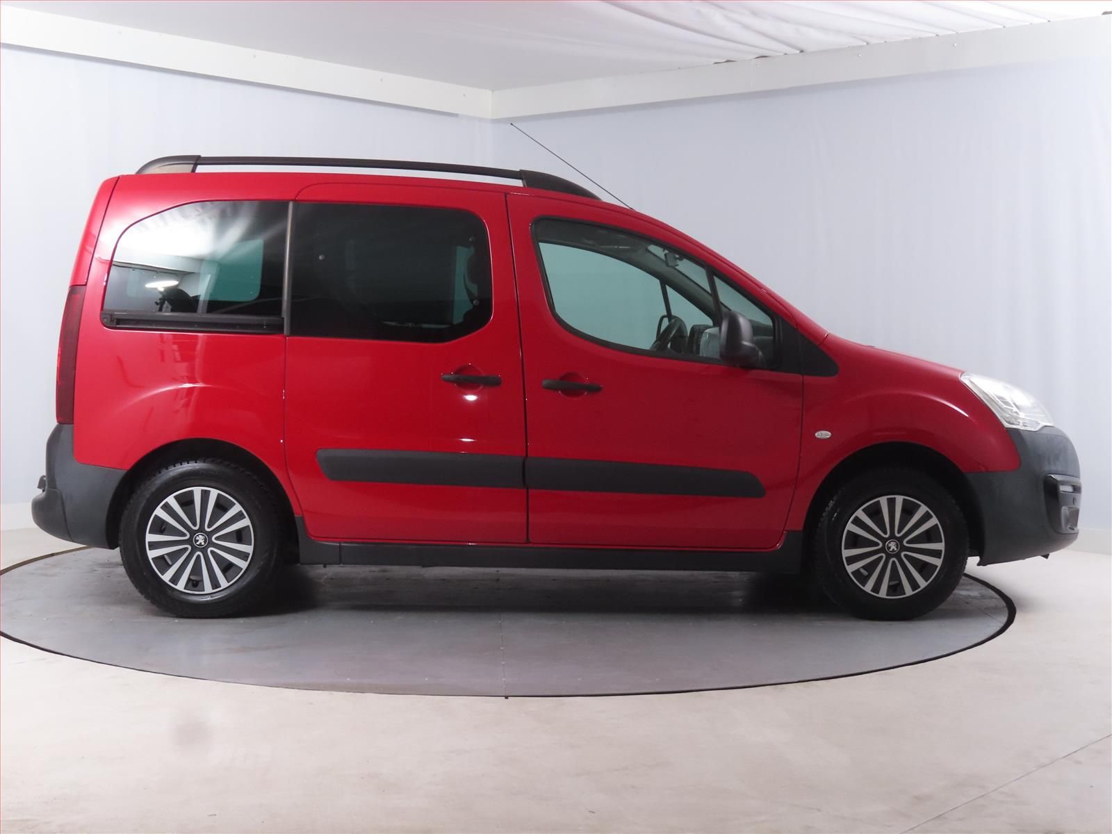 Peugeot Partner, 1.6 16V, 5Míst, Klima, ČR - fotka 6