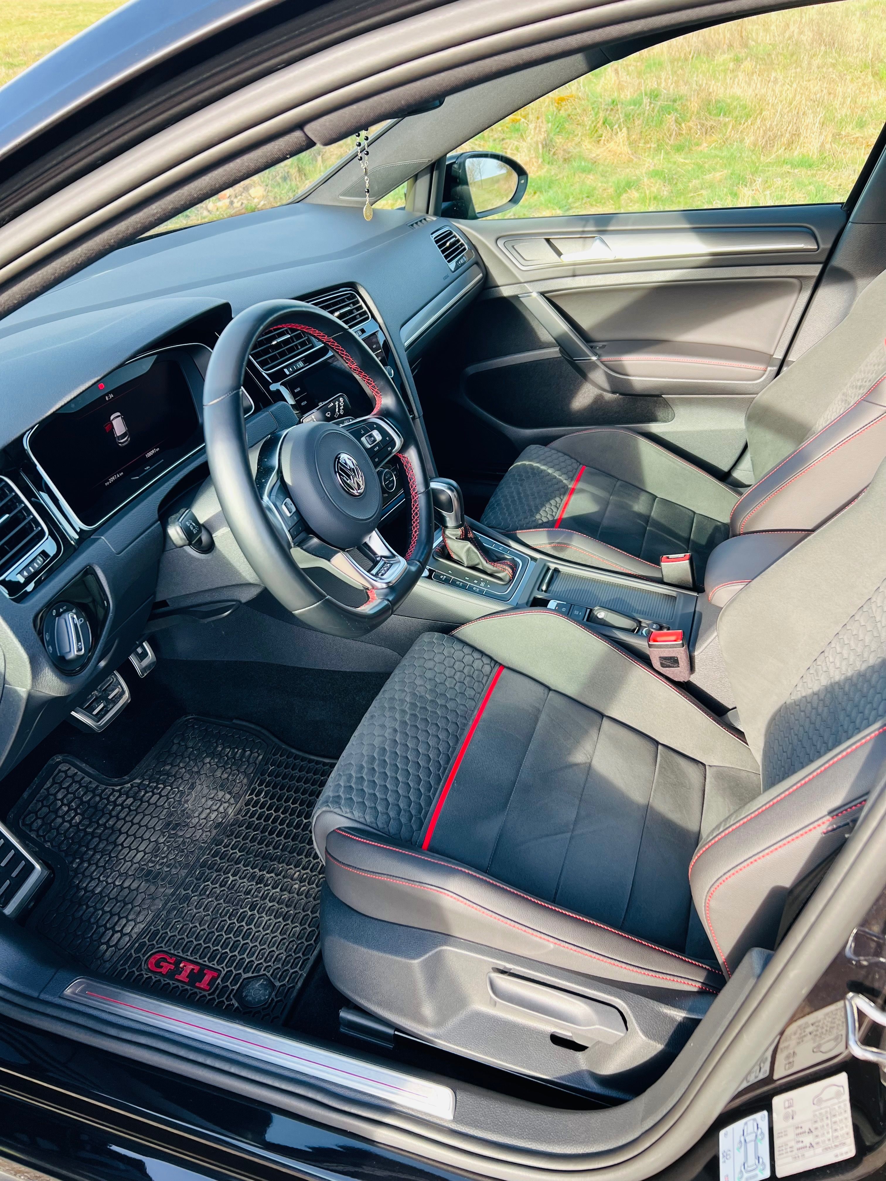 Volkswagen Golf, GTI Performance - fotka 6