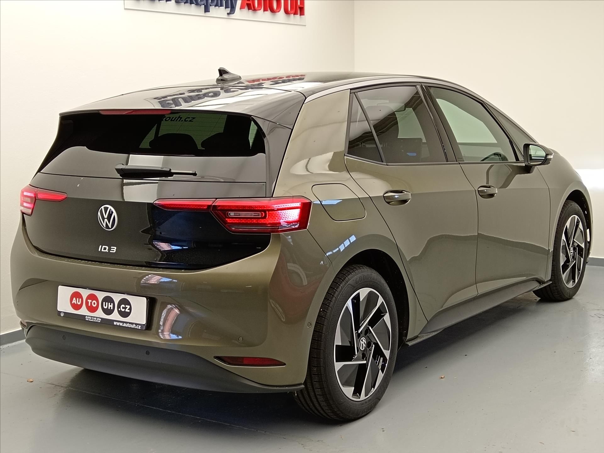 Volkswagen ID.3, Pro People 150 kW, 59 kWh - fotka 6