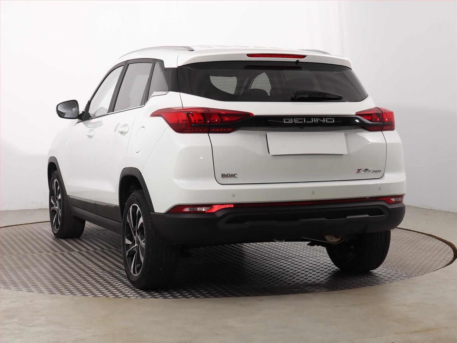 BAIC X3, 1.5T, Záruka, Automat - fotka 4