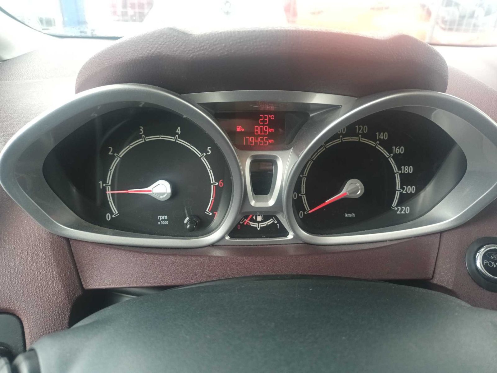 Ford Fiesta, 1.6 Ti-VCT, Serv.kniha, Klima - fotka 3