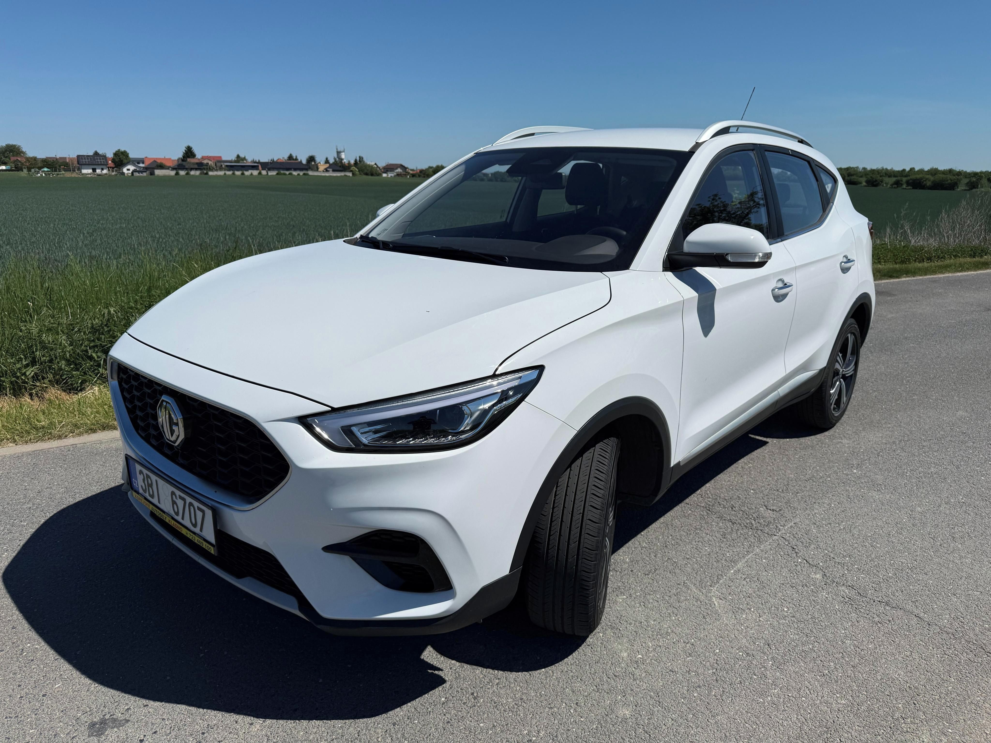 MG ZS, 1.5i 12/2024 23600km - fotka 2