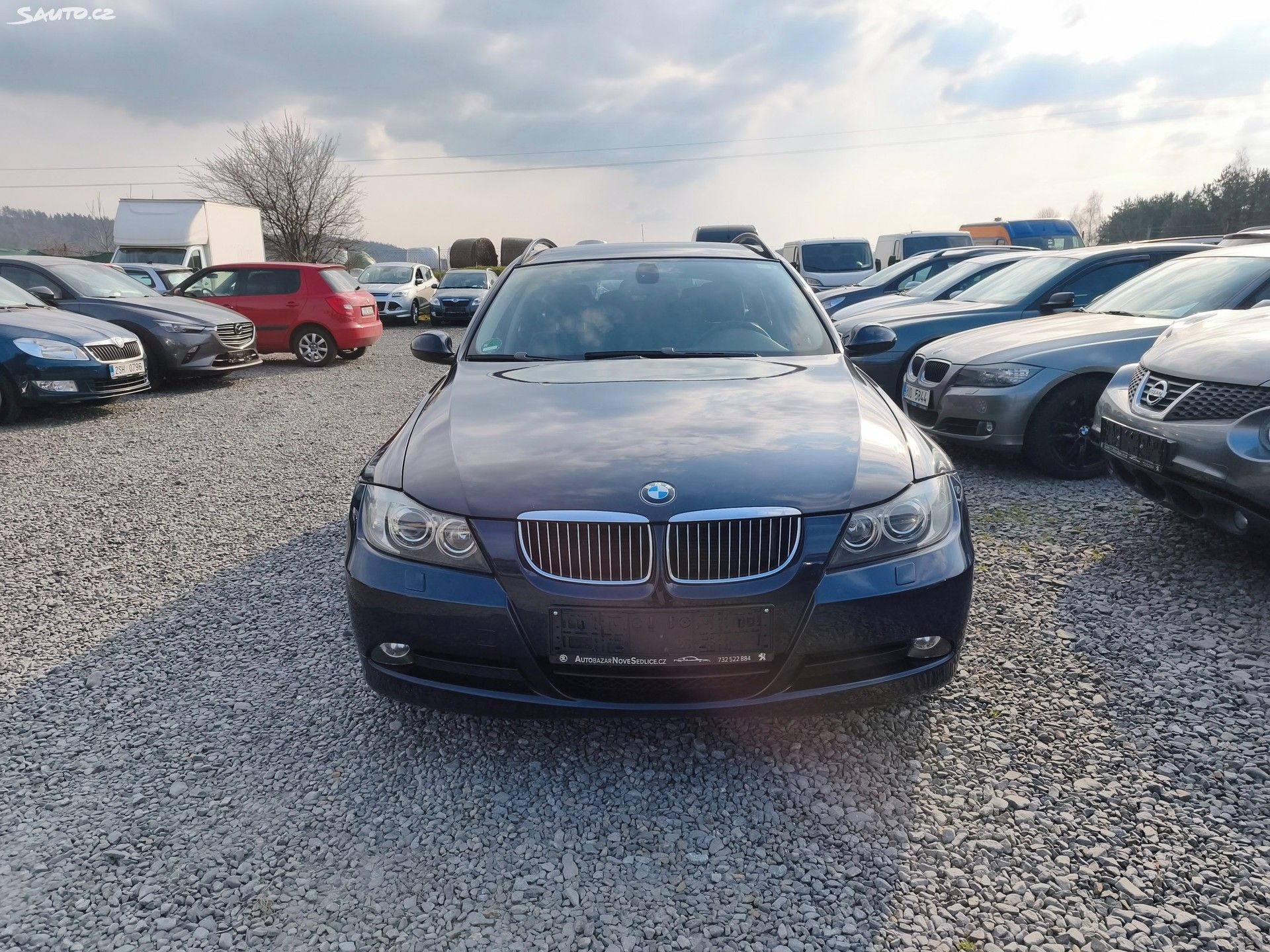 BMW Řada 3, 325Xi Mauál, Výhřevy, Panorama - fotka 3