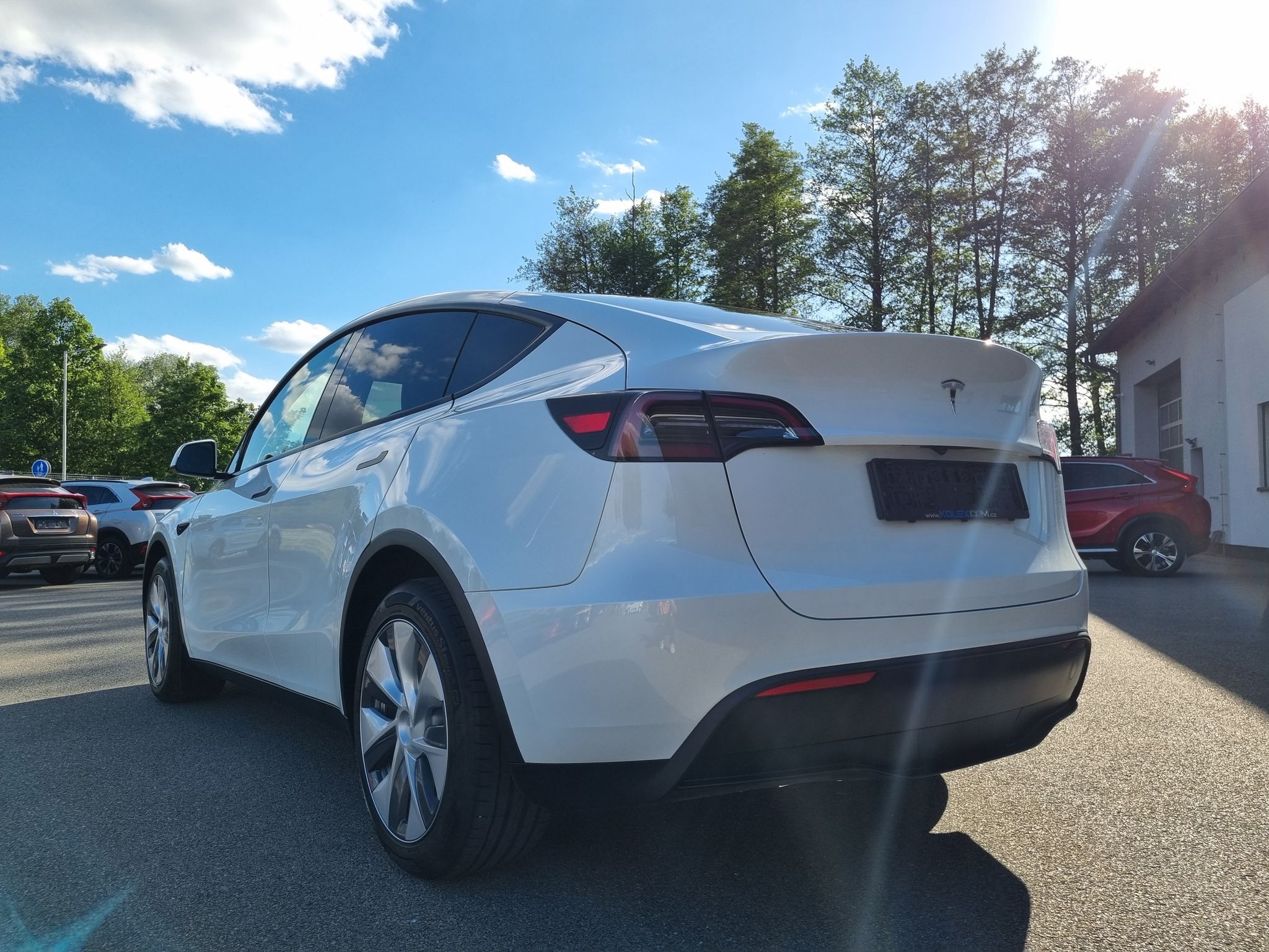 Tesla Model Y, Long Range 4x4, Ryzen - fotka 3