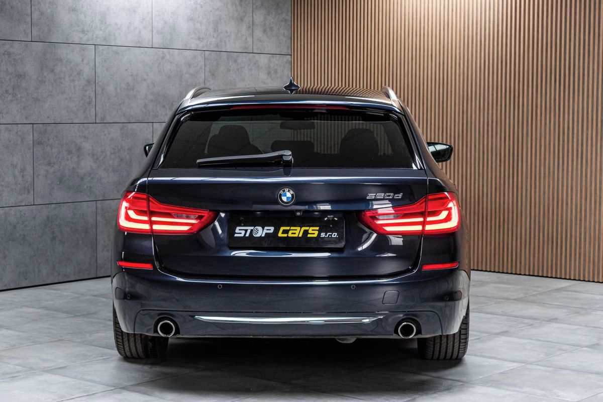 BMW Řada 5, 520d LUXURY LINE*KAMERA - fotka 5