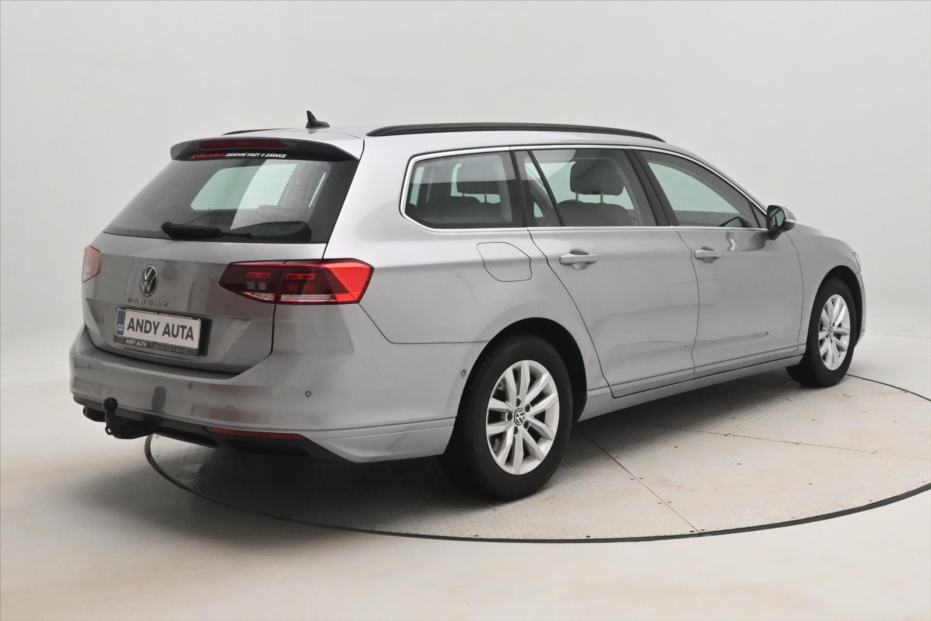 Volkswagen Passat, 1,5 TSI 110 kW Business Záruka - fotka 5