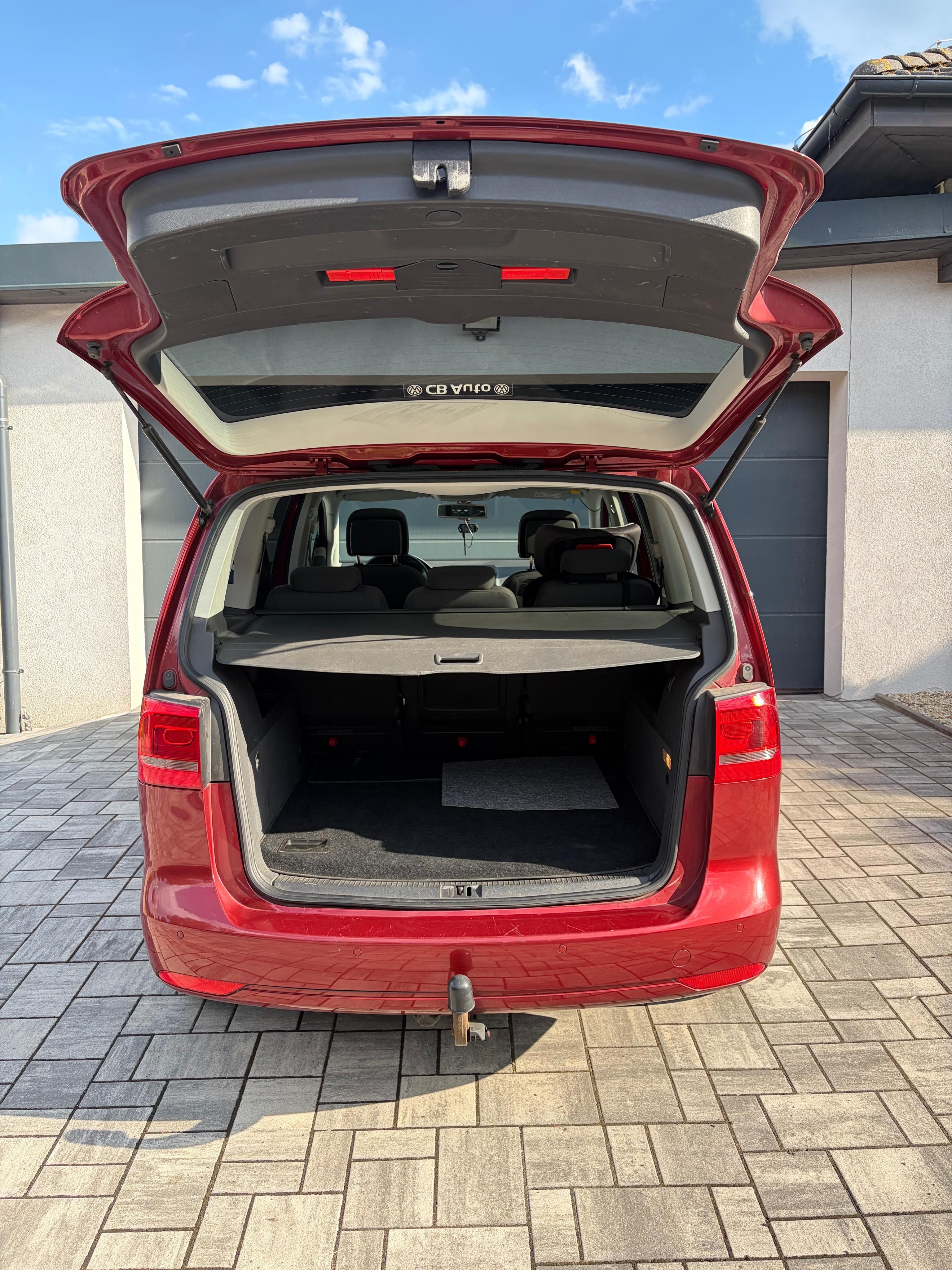 Volkswagen Touran, 1.6 - servisováno - fotka 5