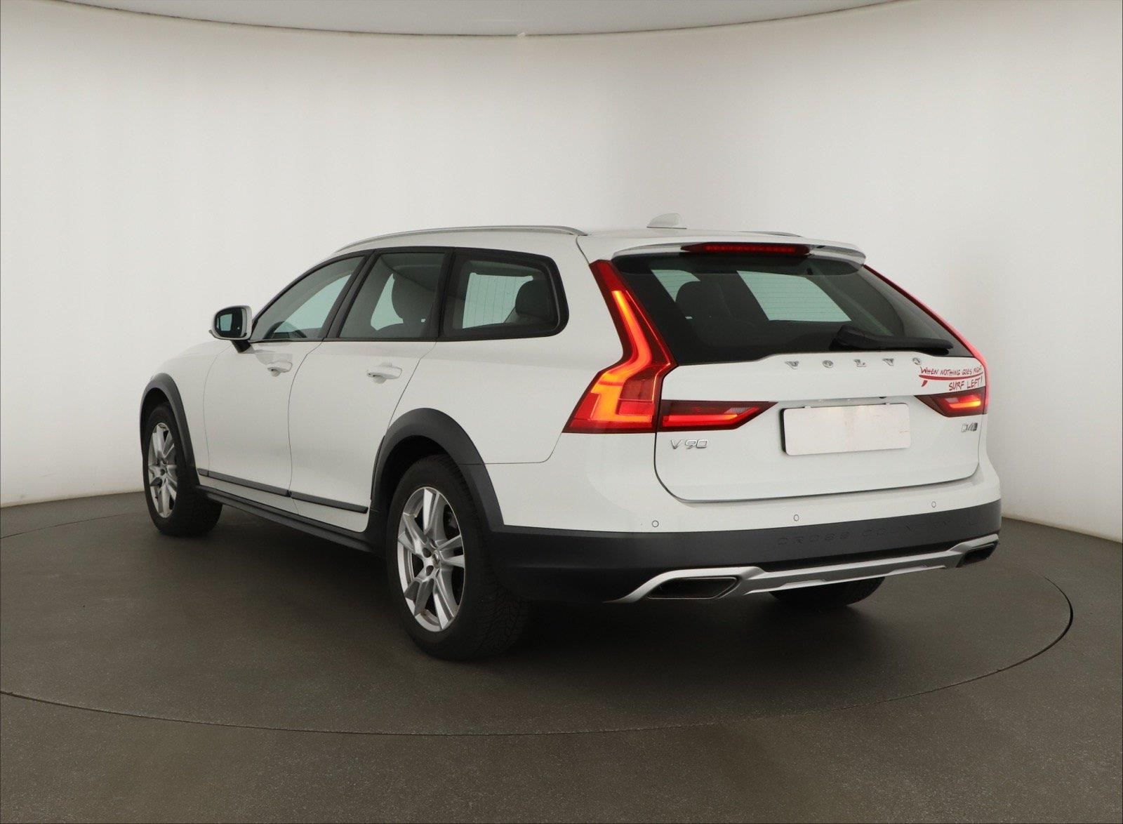 Volvo V90, Cross Country, 4X4, Automat - fotka 4