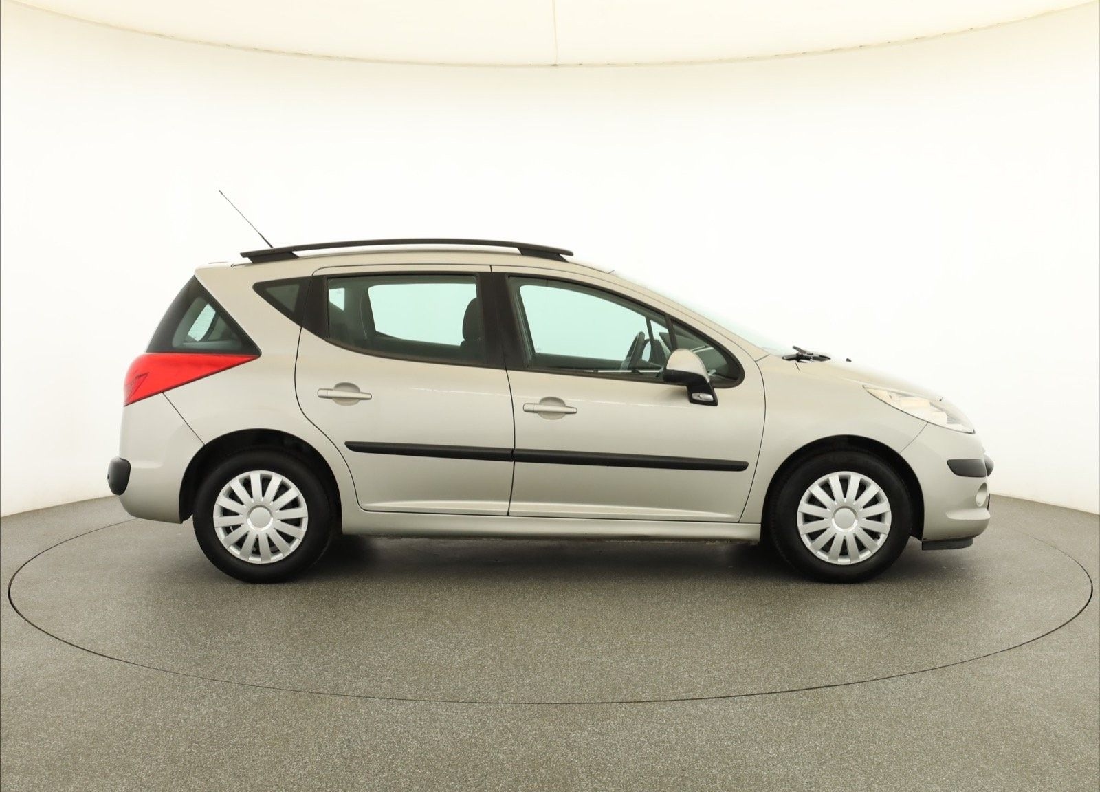 Peugeot 207, 1.4 VTi, Parkovací asistent - fotka 6