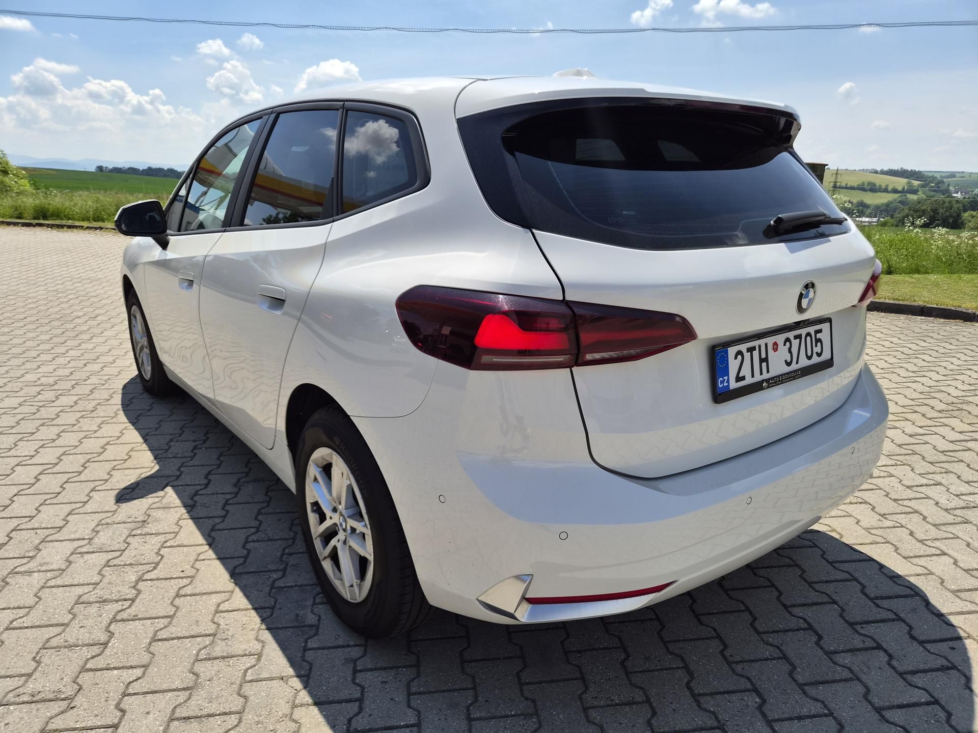 BMW Řada 2, 218 i ACTIVE TOURER - fotka 4