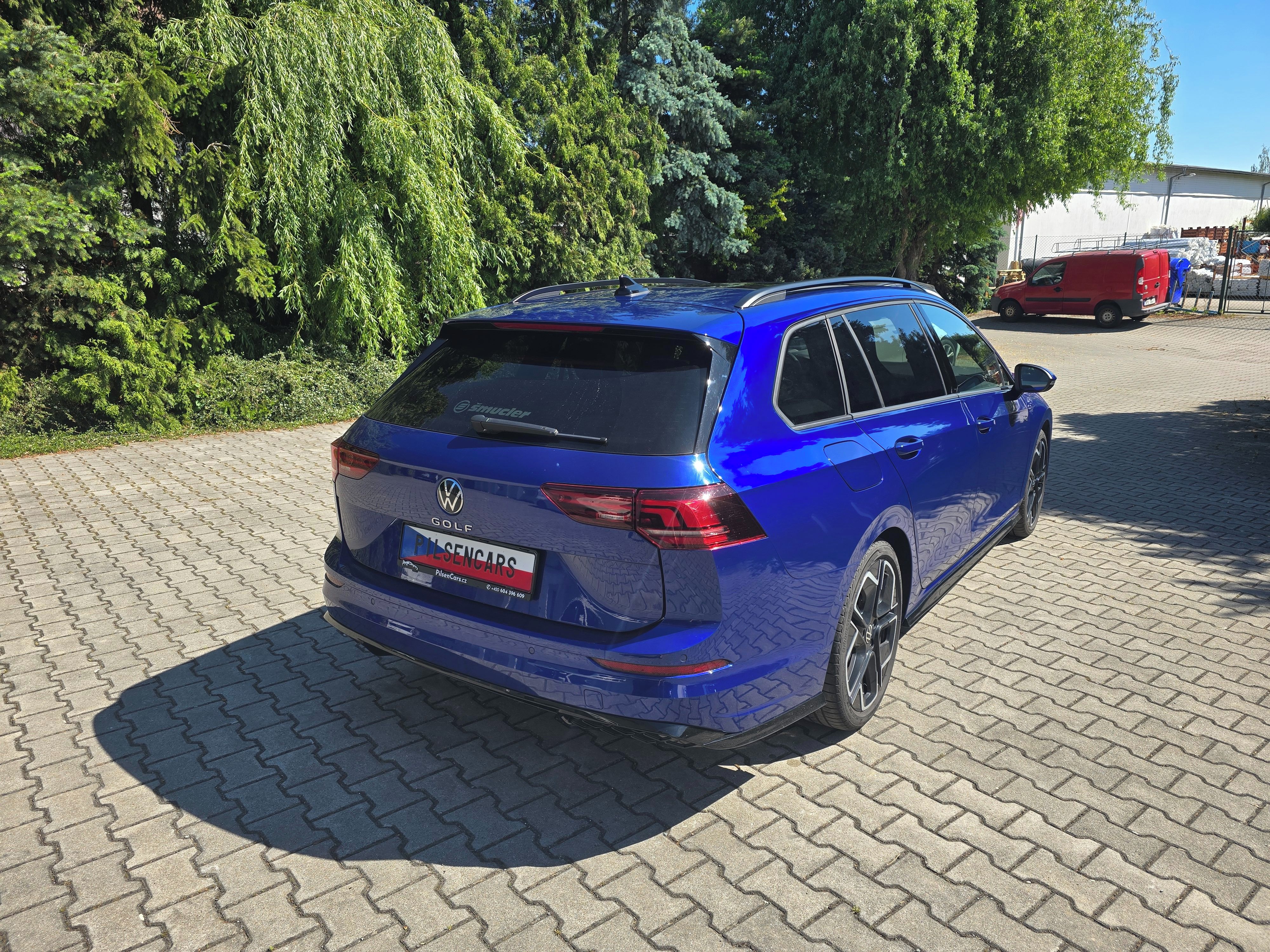 Volkswagen Golf Variant, 2.0 TDI DSG R-Line PANO, TAŽNÝ - fotka 5