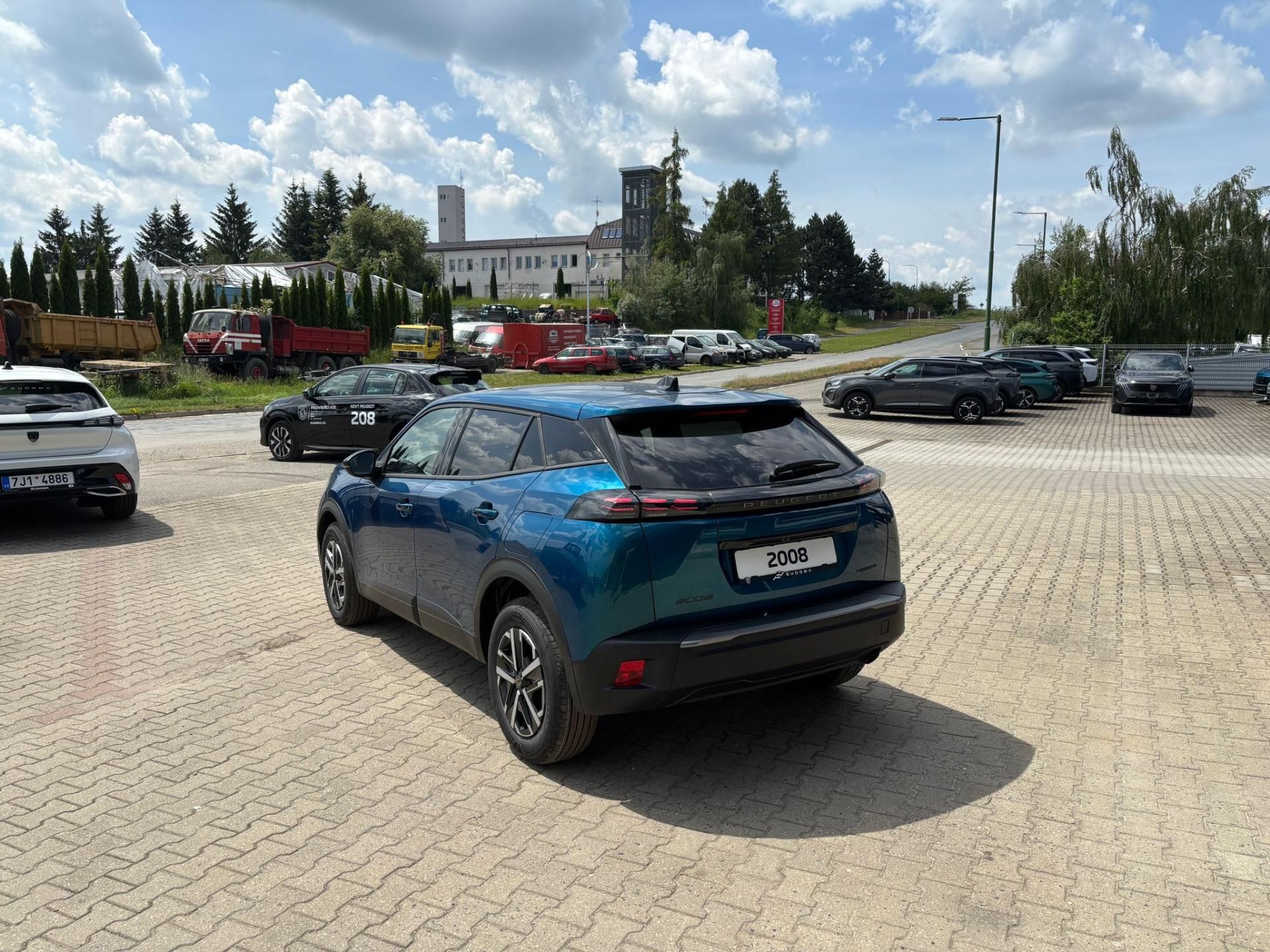 Peugeot 2008, BUSINESS Hybrid 110 e-DCS - fotka 5