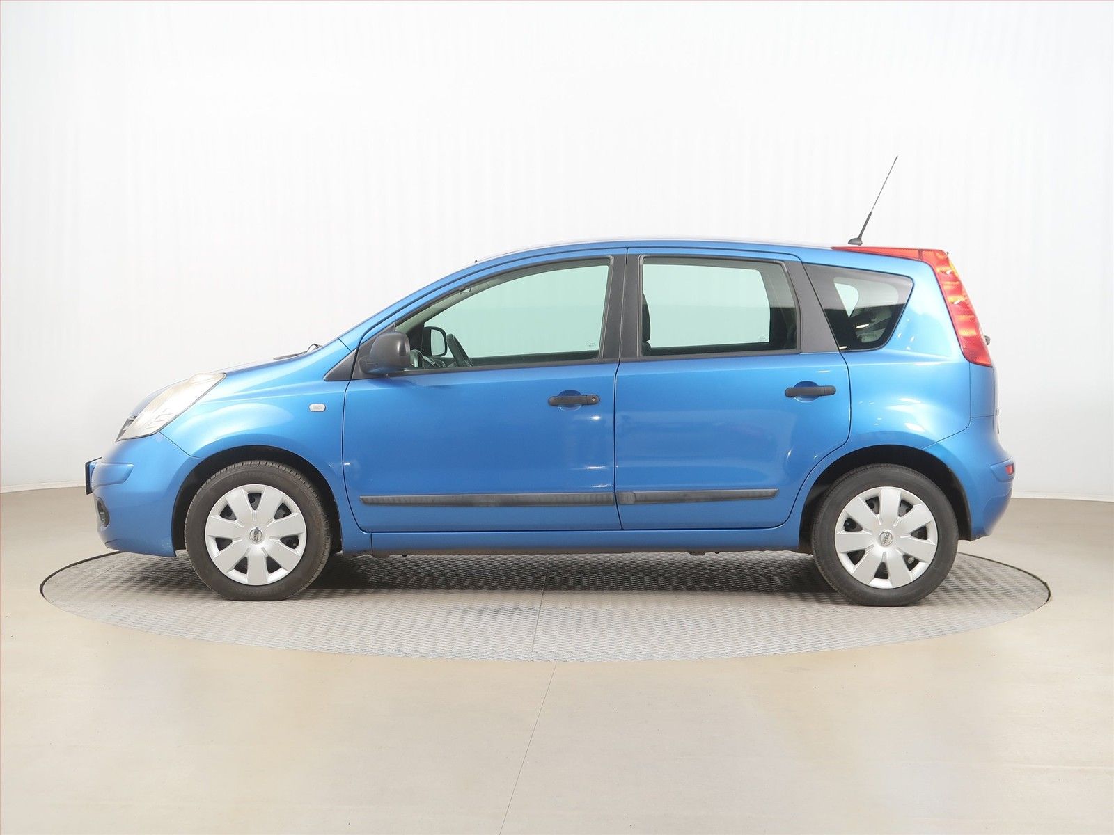 Nissan Note, 1.4, po STK, za dobrou cenu - fotka 3