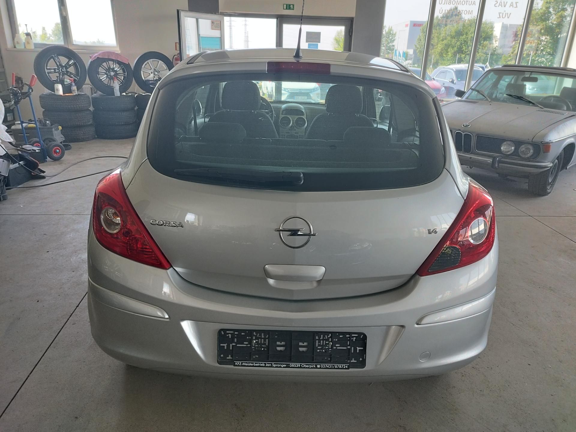 Opel Corsa, 1,4I,66KW,KLIMA,SERVISKA - fotka 6