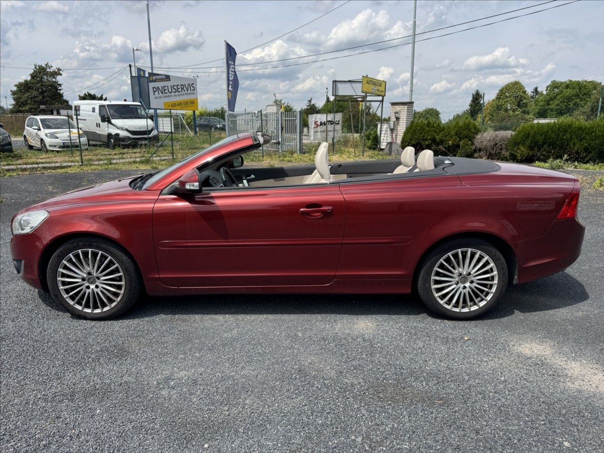 Volvo C70, 2,0 D3 5VÁLEC,DIGIKLIMA,KŮŽE - fotka 4
