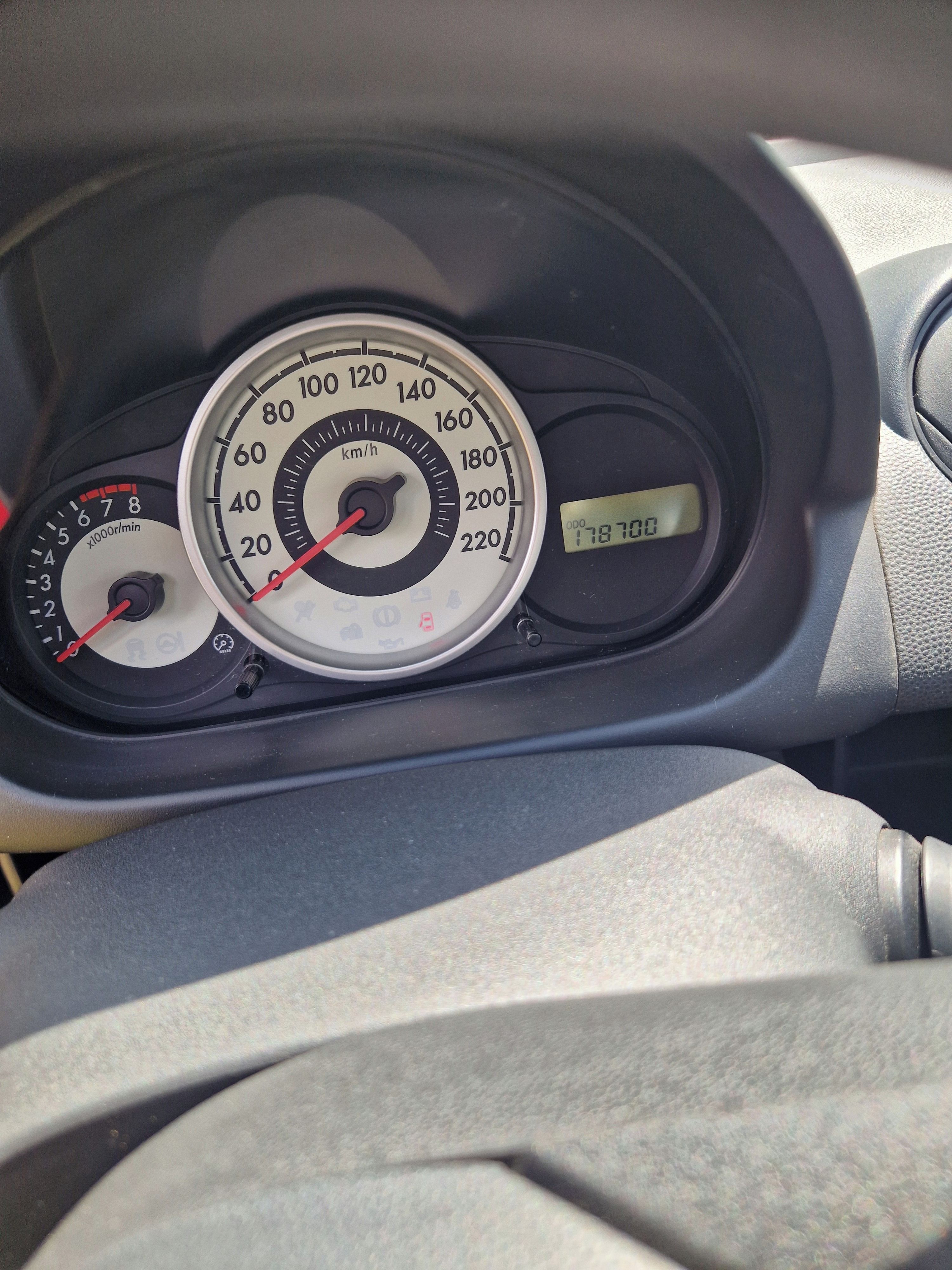 Mazda 2, Mazda 2 1.3i 2008 - fotka 6