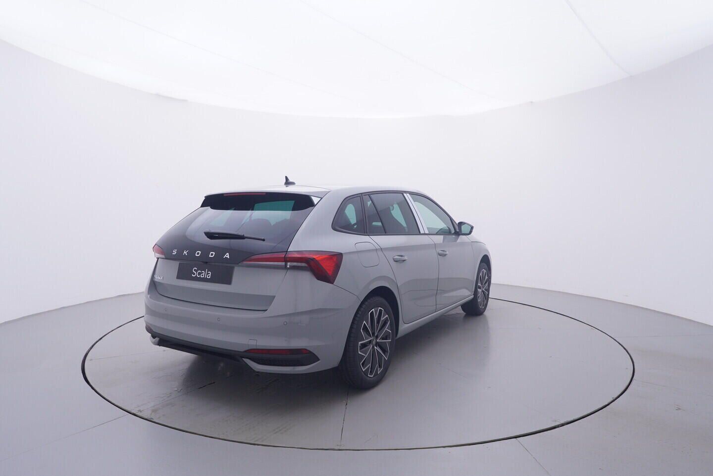 Škoda Scala, Dynamic 1,0 TSI 85 kW - fotka 5