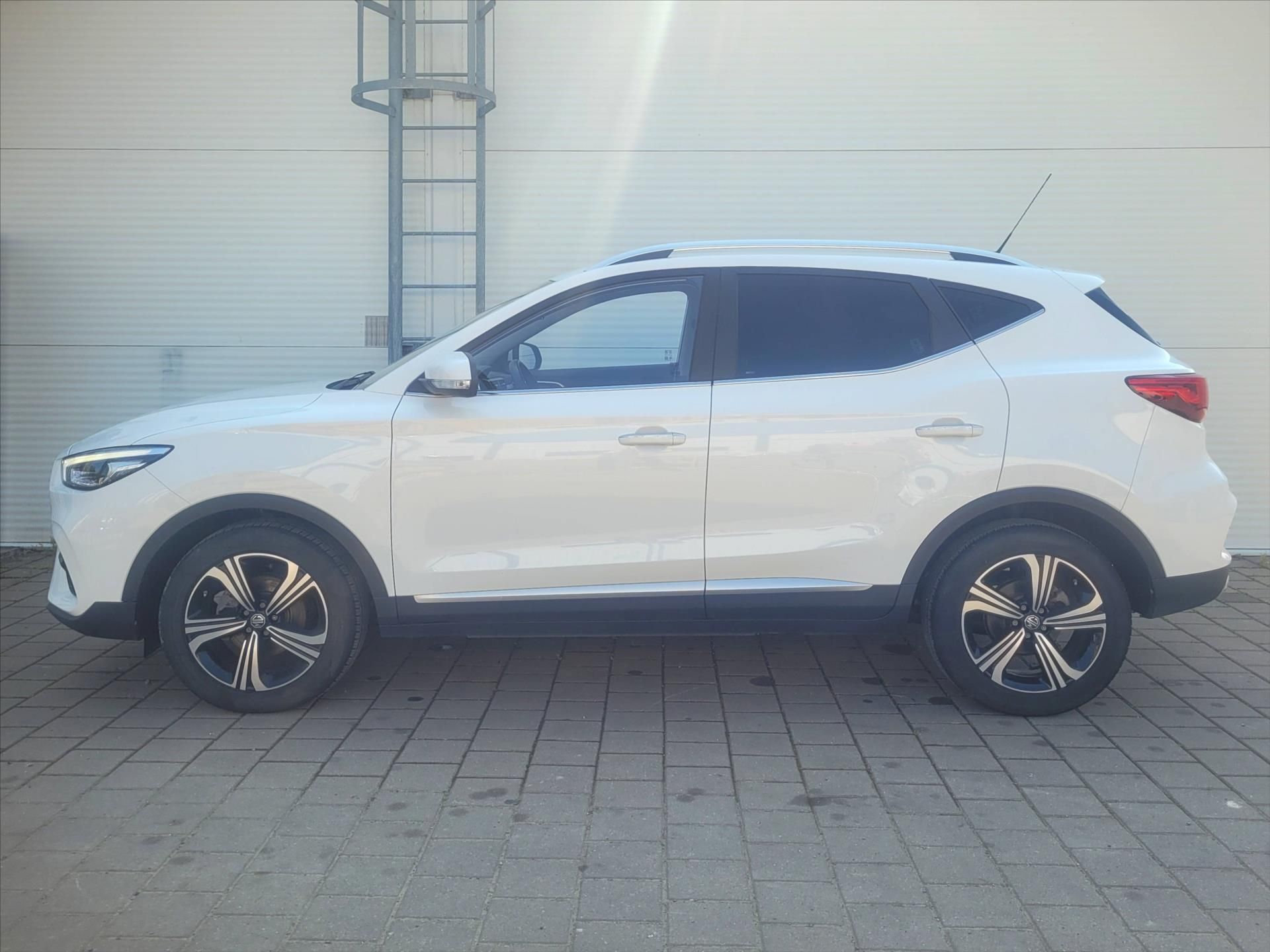 MG ZS, 1,5 DVVT 106k 5MAN  Essential - fotka 6