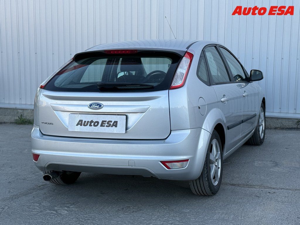 Ford Focus, 1.6 i,servis.kniha,AC - fotka 4