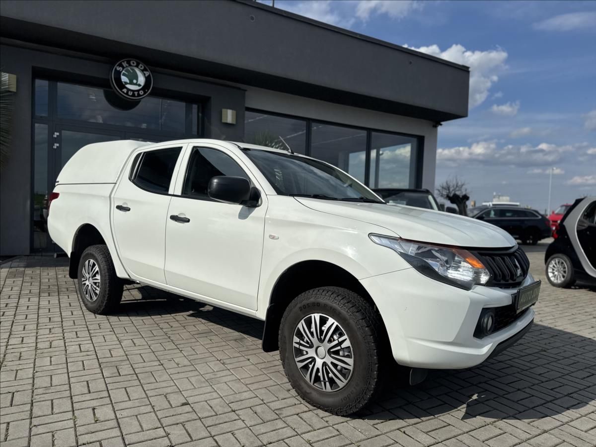 Mitsubishi L200, 2,4 Di-D 113kW 4WD  AC DOUBLE - fotka 4
