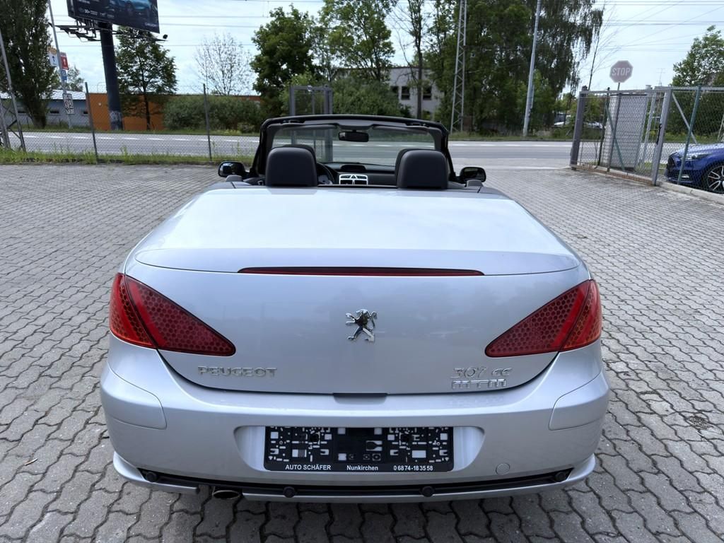 Peugeot 307, CC 1.6i 80 kW digi. klima - fotka 4
