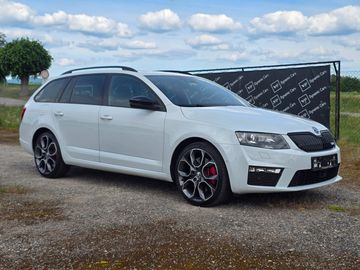 2.0 TSI RS DSG R19 EXTREME