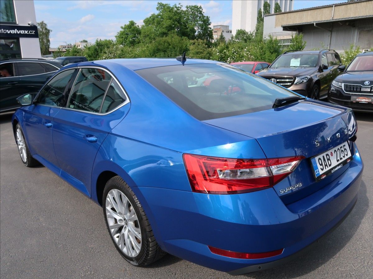 Škoda Superb, 2,0 TSi,140kW,NovéČR,Style,DPH - fotka 4