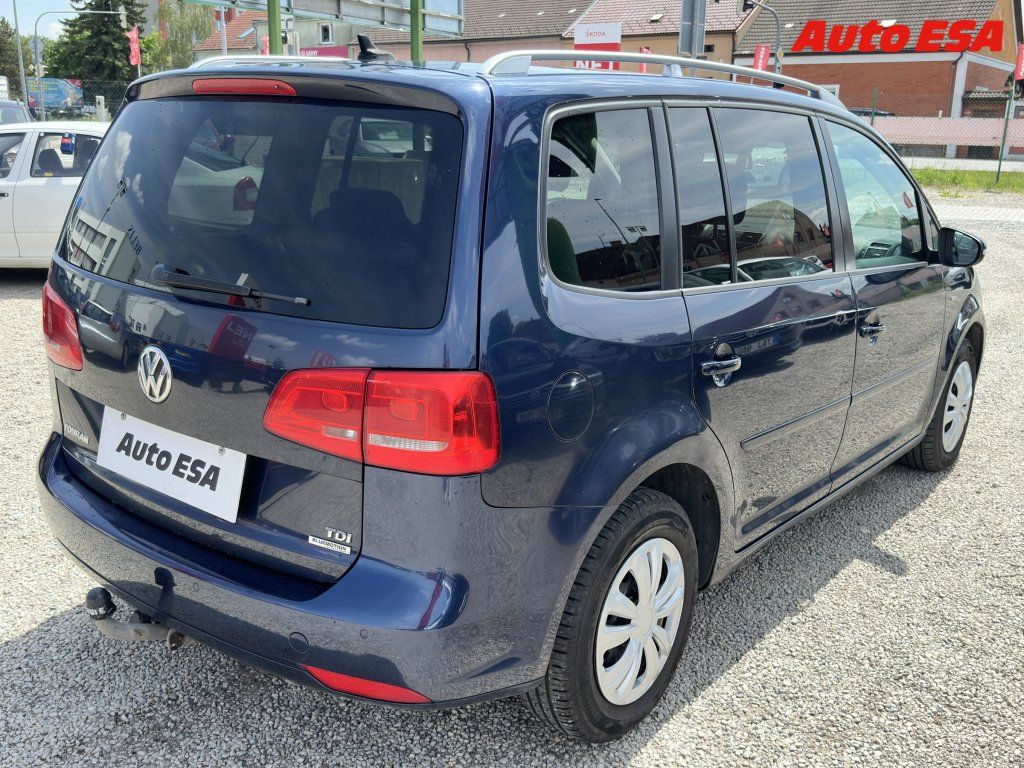 Volkswagen Touran, 1.6 TDi DSG - fotka 4