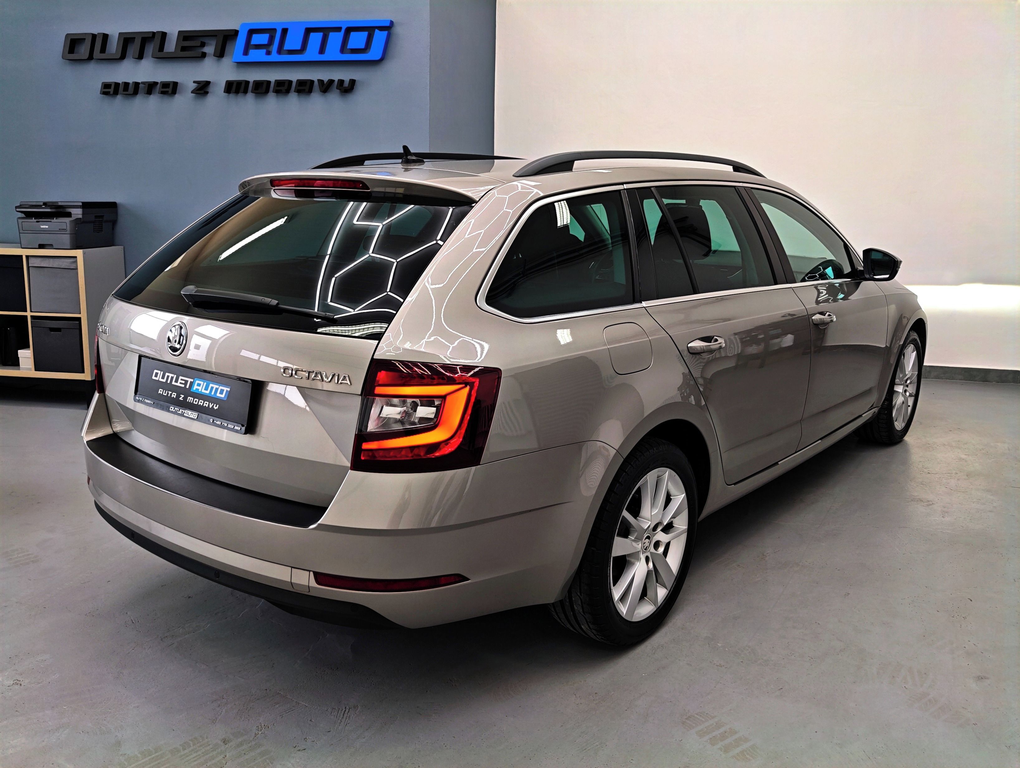 Škoda Octavia, 1.4 TSI 110 KW, DSG,STYLE PLUS - fotka 4