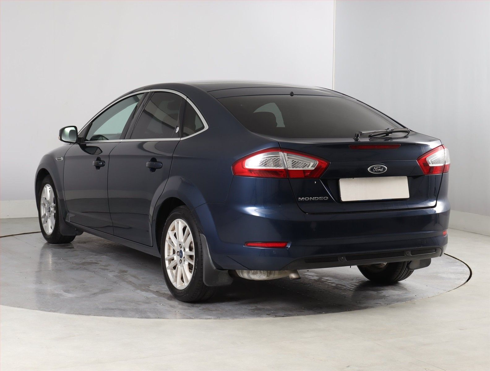 Ford Mondeo, 1.6 EcoBoost, Xenony - fotka 4