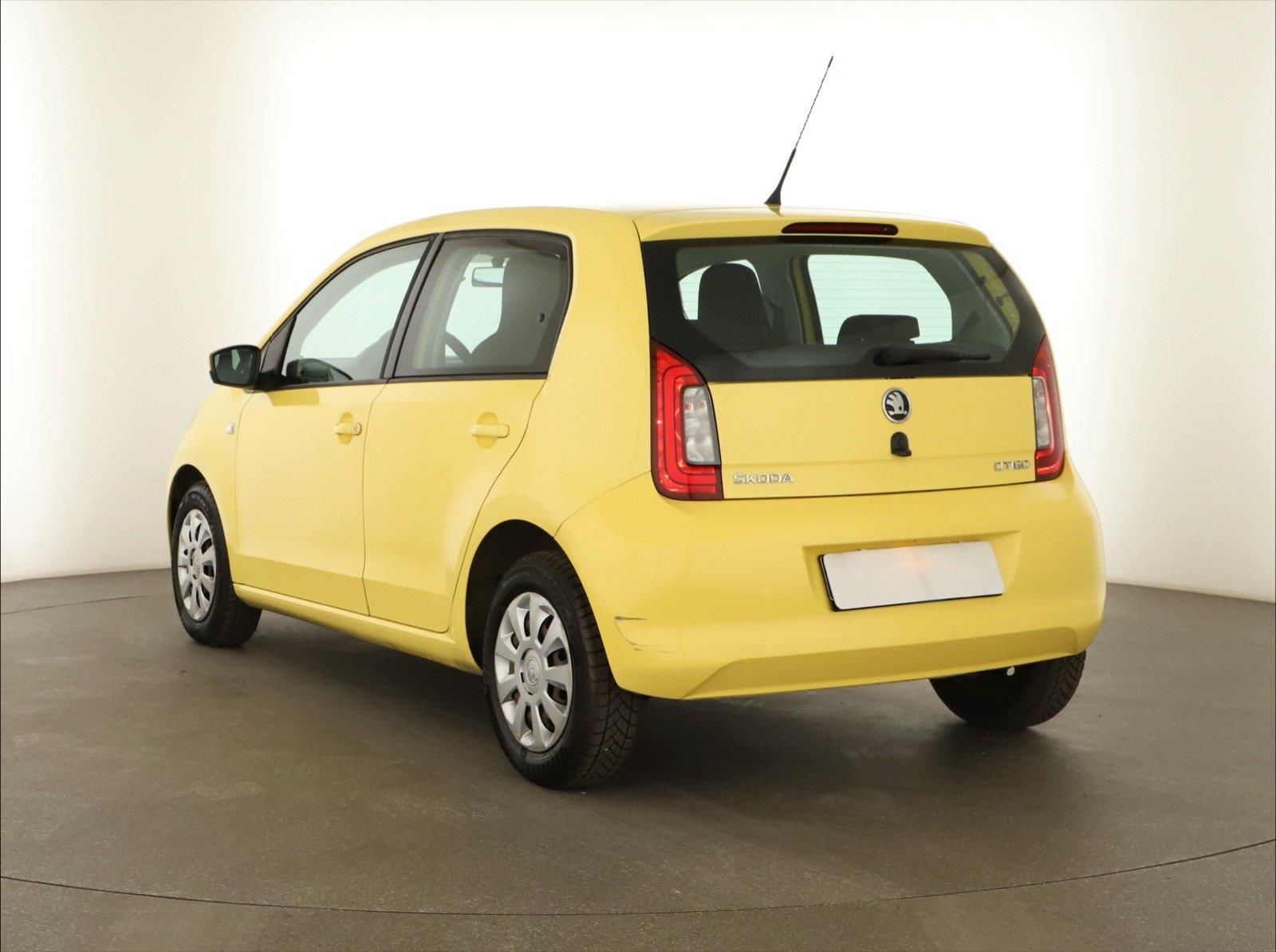 Škoda Citigo, 1.0 MPI, Klima, El. okna - fotka 4