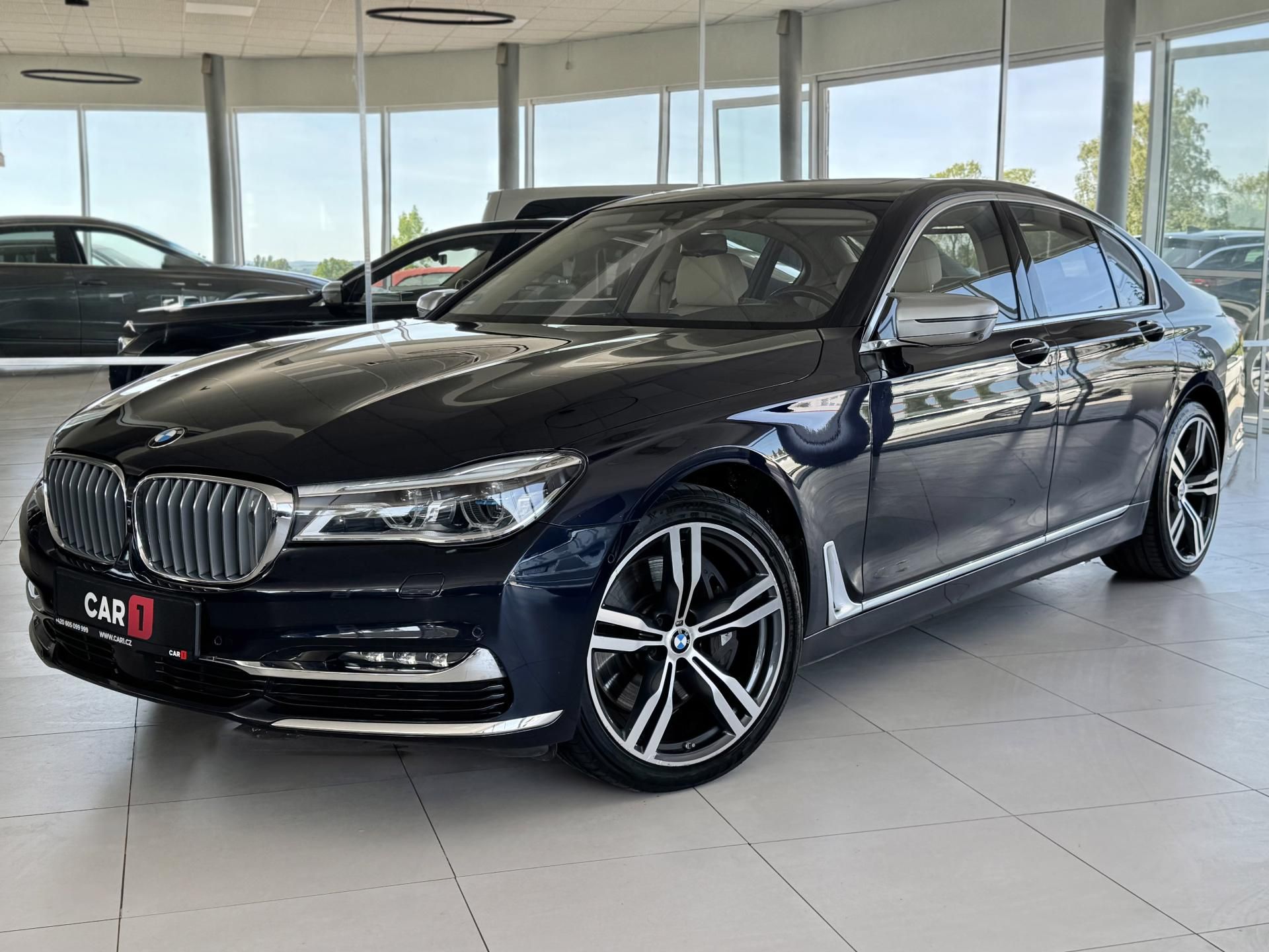 BMW Řada 7, 750i xDrive*Laser*NočníVidění